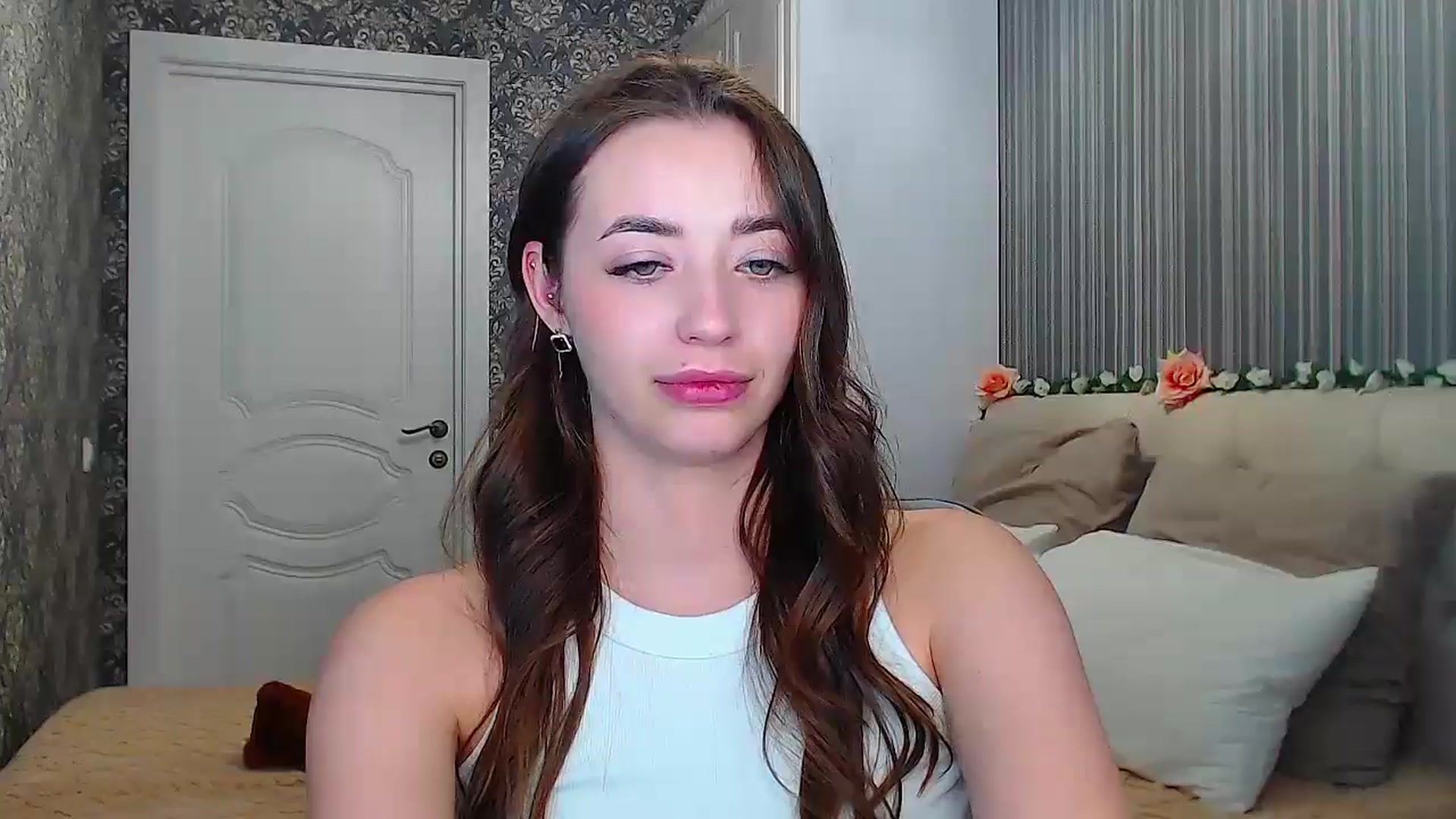 Gallery image thumbnail from EmeraldLilyyy's myfreecams stream on, 11/25/2024, 14:47 image 19 of 20