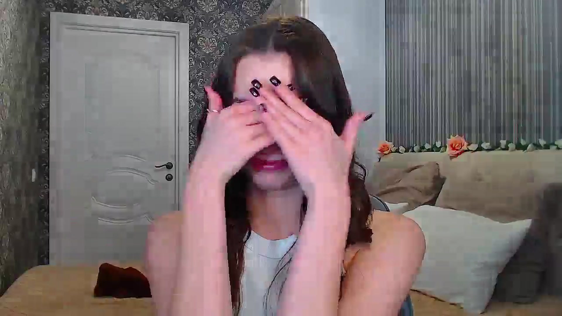 Gallery image thumbnail from EmeraldLilyyy's myfreecams stream on, 11/25/2024, 14:47 image 15 of 20