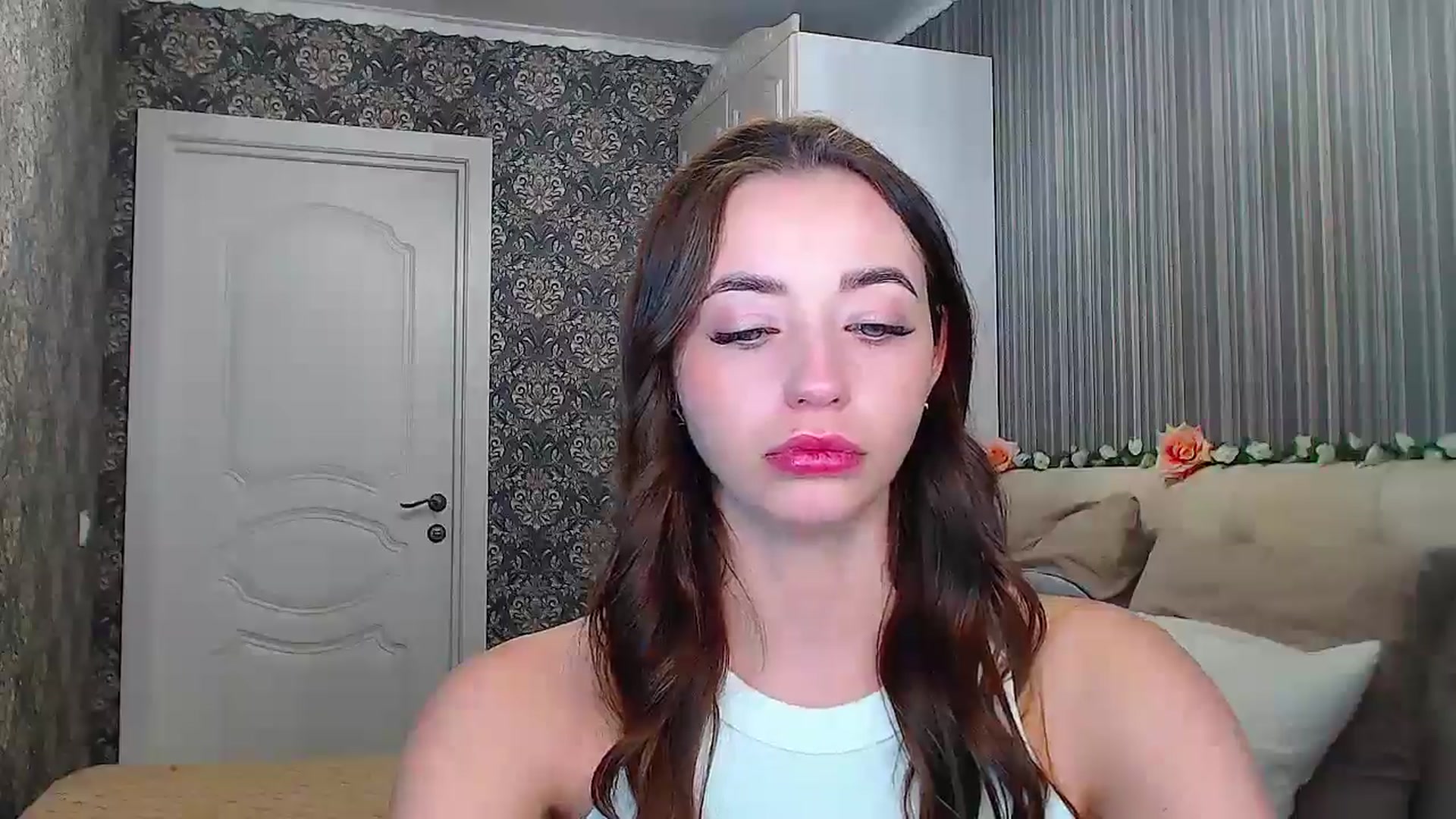Gallery image thumbnail from EmeraldLilyyy's myfreecams stream on, 11/25/2024, 15:17 image 5 of 20