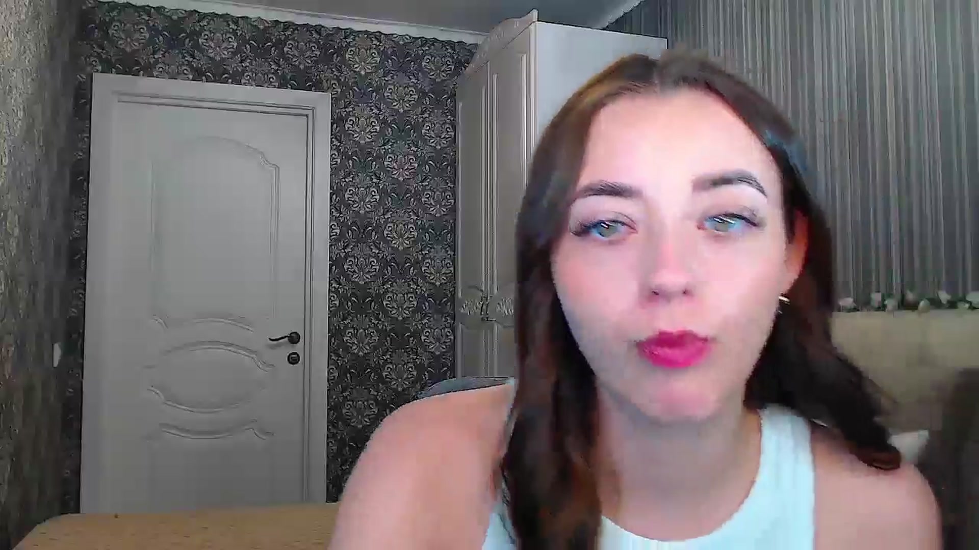 Gallery image thumbnail from EmeraldLilyyy's myfreecams stream on, 11/25/2024, 15:17 image 6 of 20