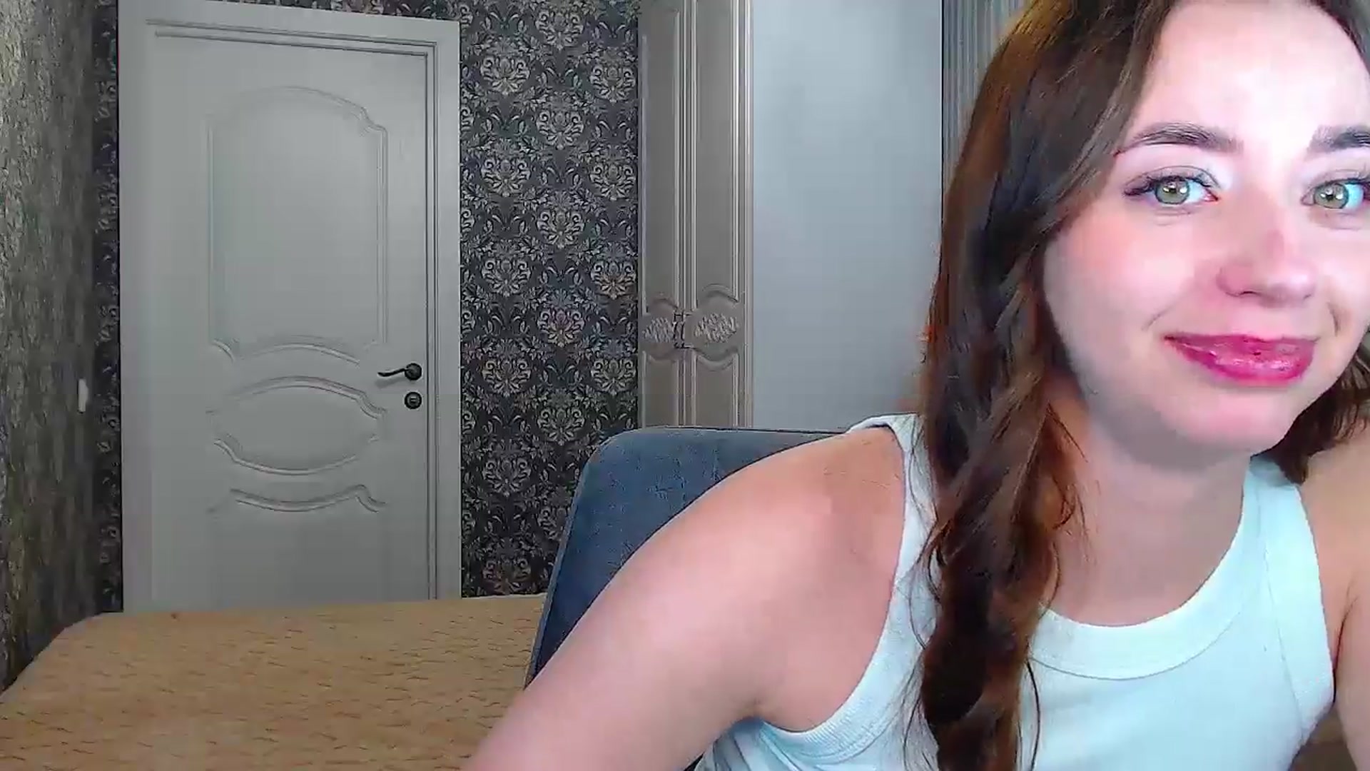 Gallery image thumbnail from EmeraldLilyyy's myfreecams stream on, 11/25/2024, 15:17 image 13 of 20