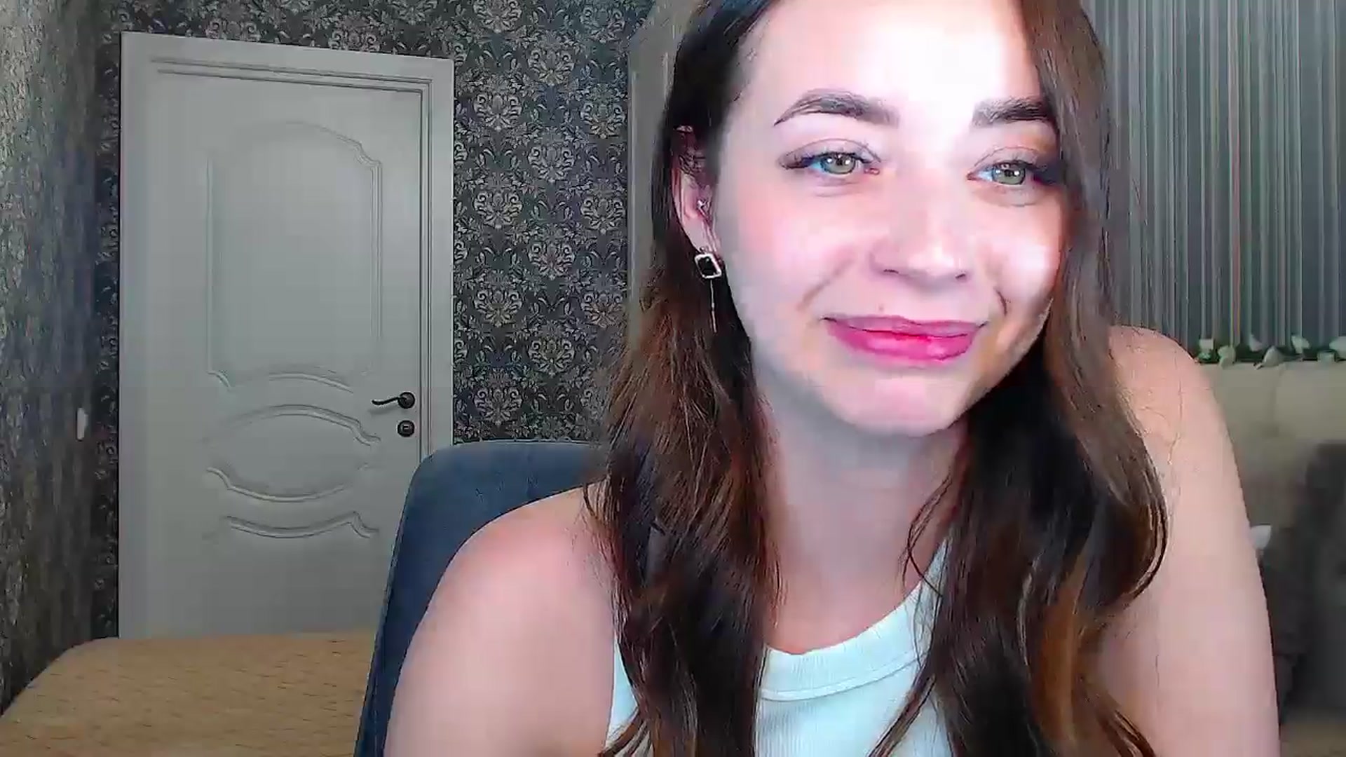 Gallery image thumbnail from EmeraldLilyyy's myfreecams stream on, 11/25/2024, 16:39 image 20 of 20