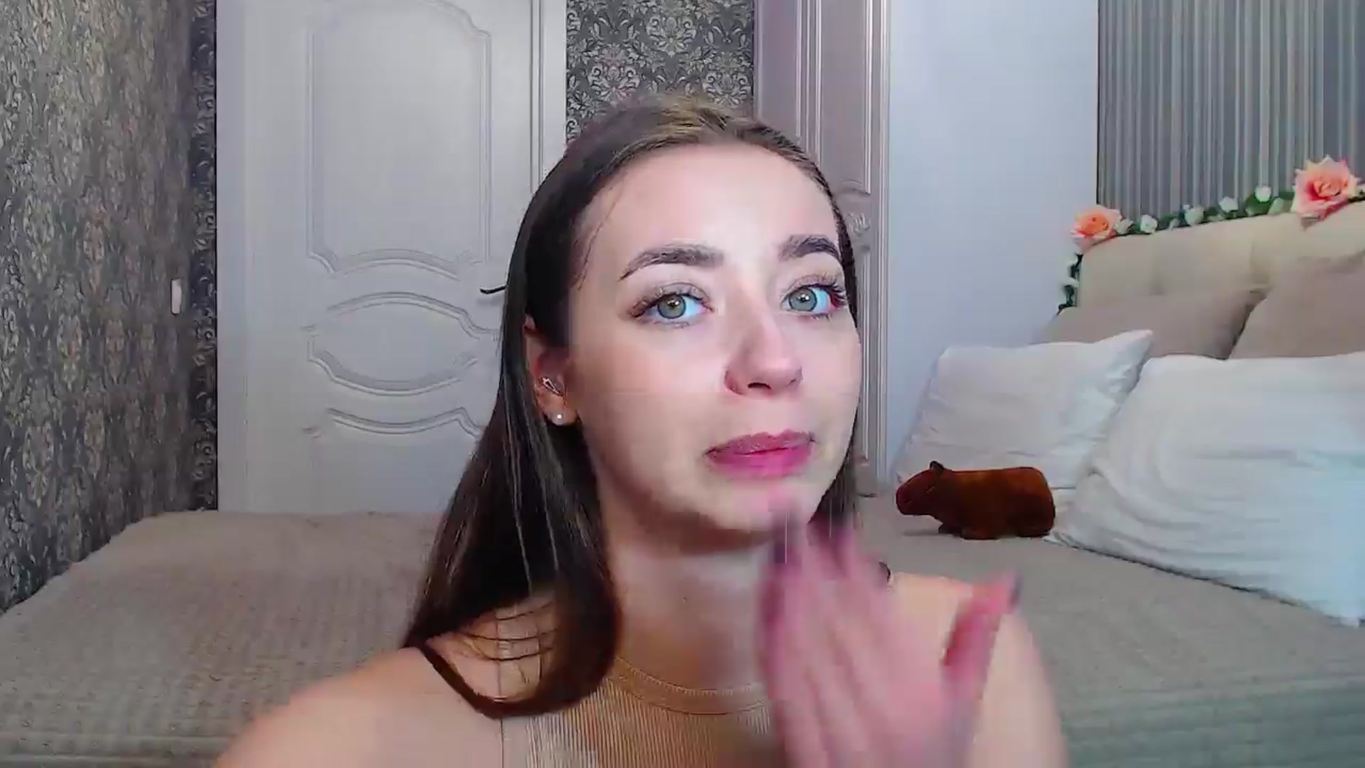 Gallery image thumbnail from EmeraldLilyyy's myfreecams stream on, 11/27/2024, 13:07 image 12 of 20