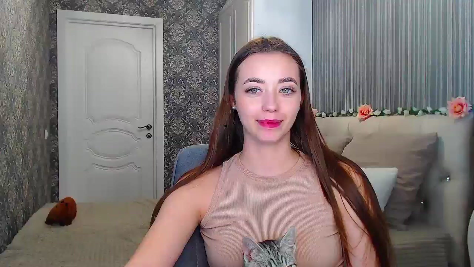 Gallery image thumbnail from EmeraldLilyyy's myfreecams stream on, 11/27/2024, 15:44 image 16 of 20