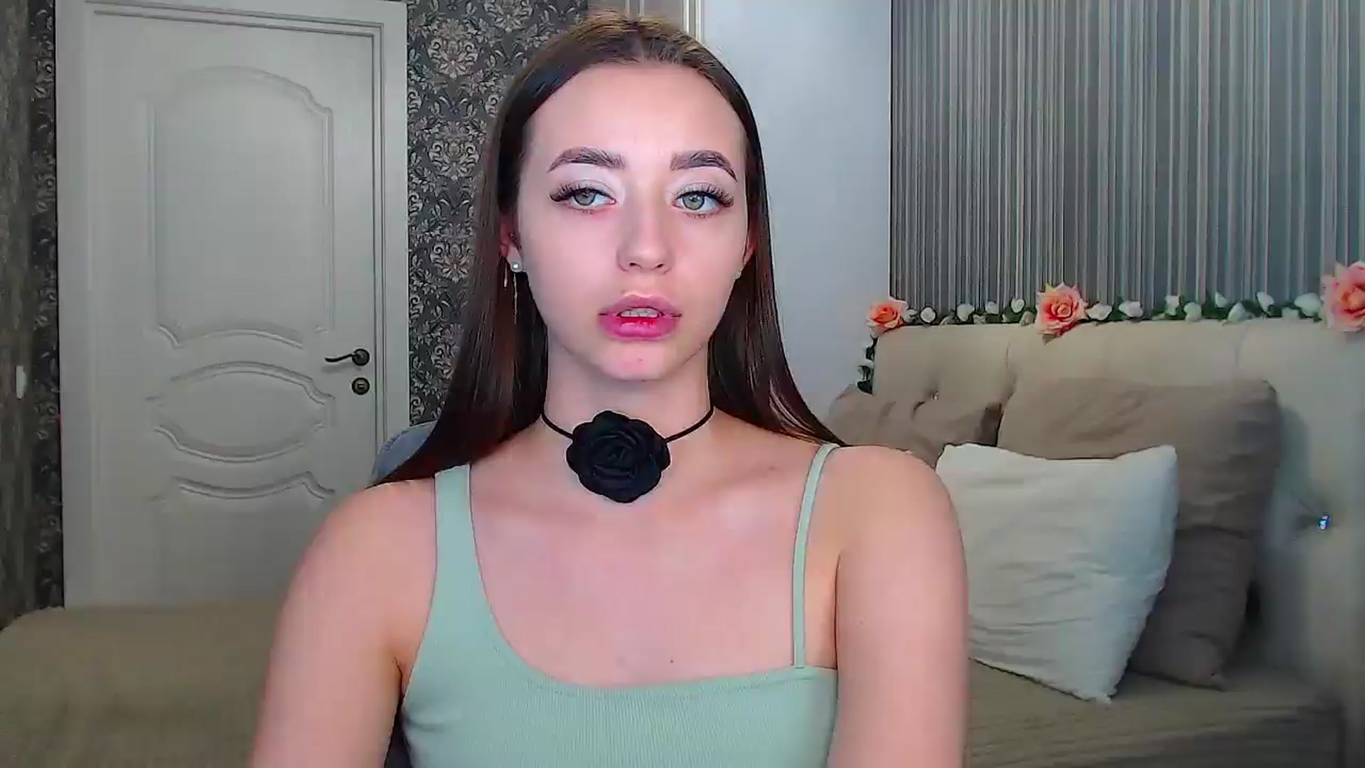 Gallery image thumbnail from EmeraldLilyyy's myfreecams stream on, 12/02/2024, 15:40 image 5 of 20