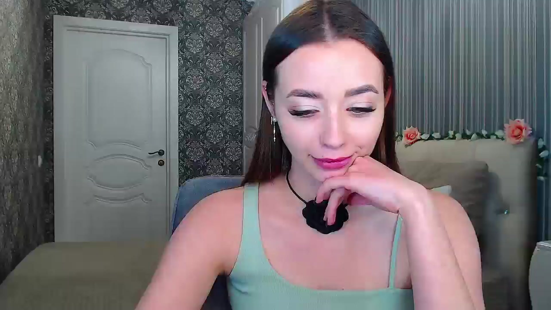 Gallery image thumbnail from EmeraldLilyyy's myfreecams stream on, 12/02/2024, 16:11 image 1 of 20