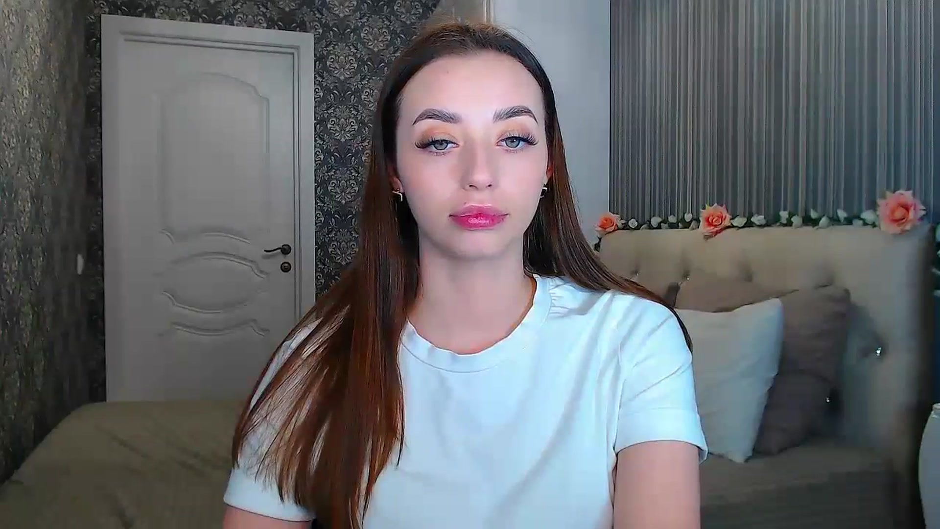 Gallery image thumbnail from EmeraldLilyyy's myfreecams stream on, 12/11/2024, 12:40 image 2 of 20
