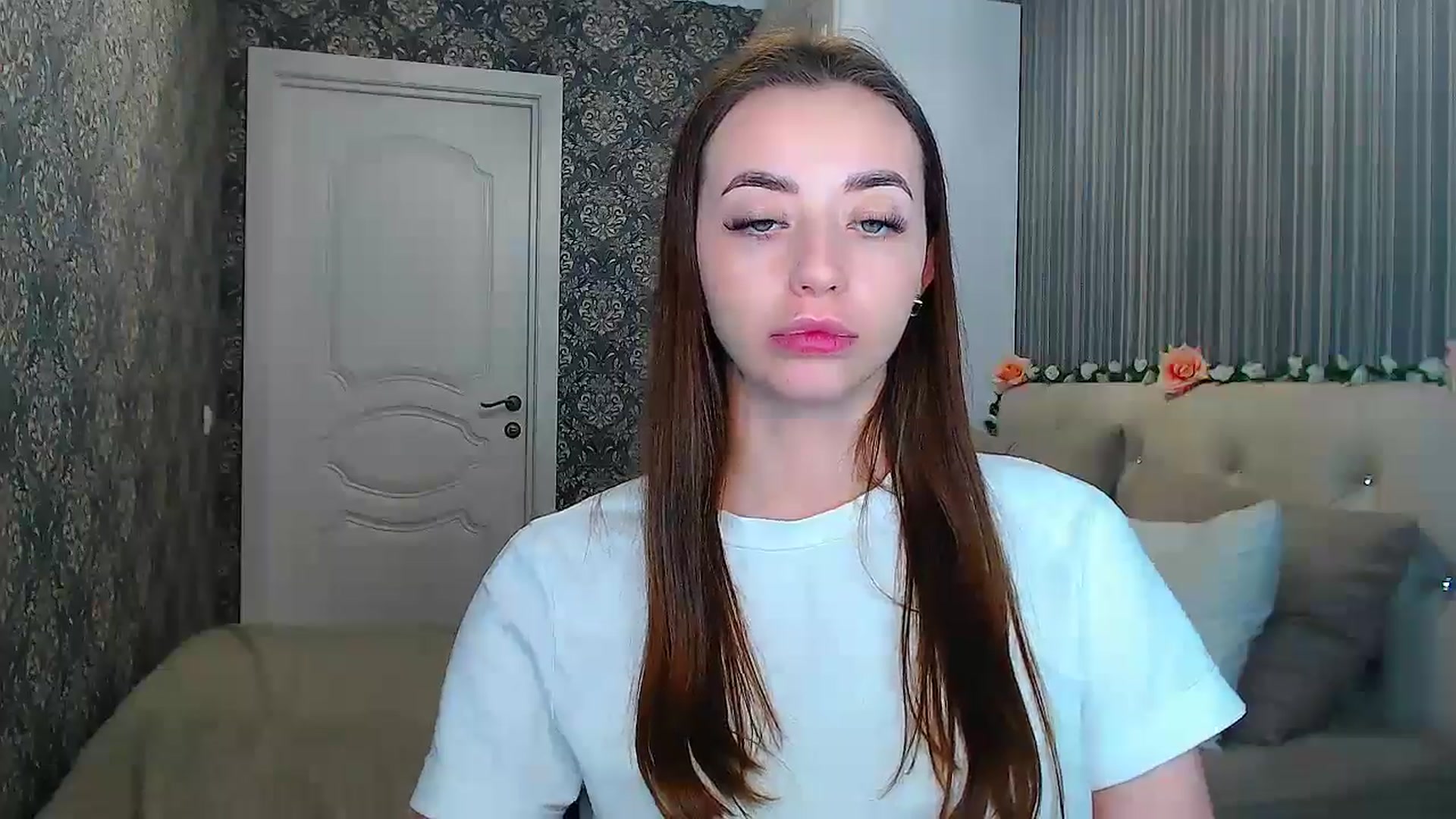 Gallery image thumbnail from EmeraldLilyyy's myfreecams stream on, 12/16/2024, 16:47 image 9 of 20