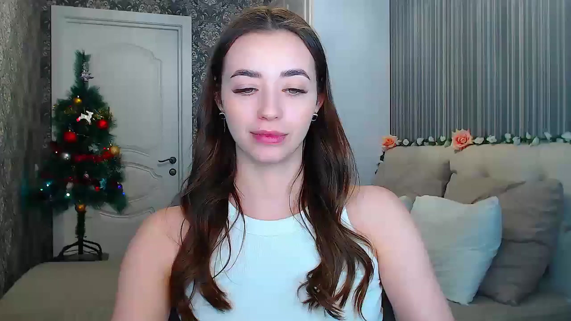Gallery image thumbnail from EmeraldLilyyy's myfreecams stream on, 12/23/2024, 16:35 image 1 of 20