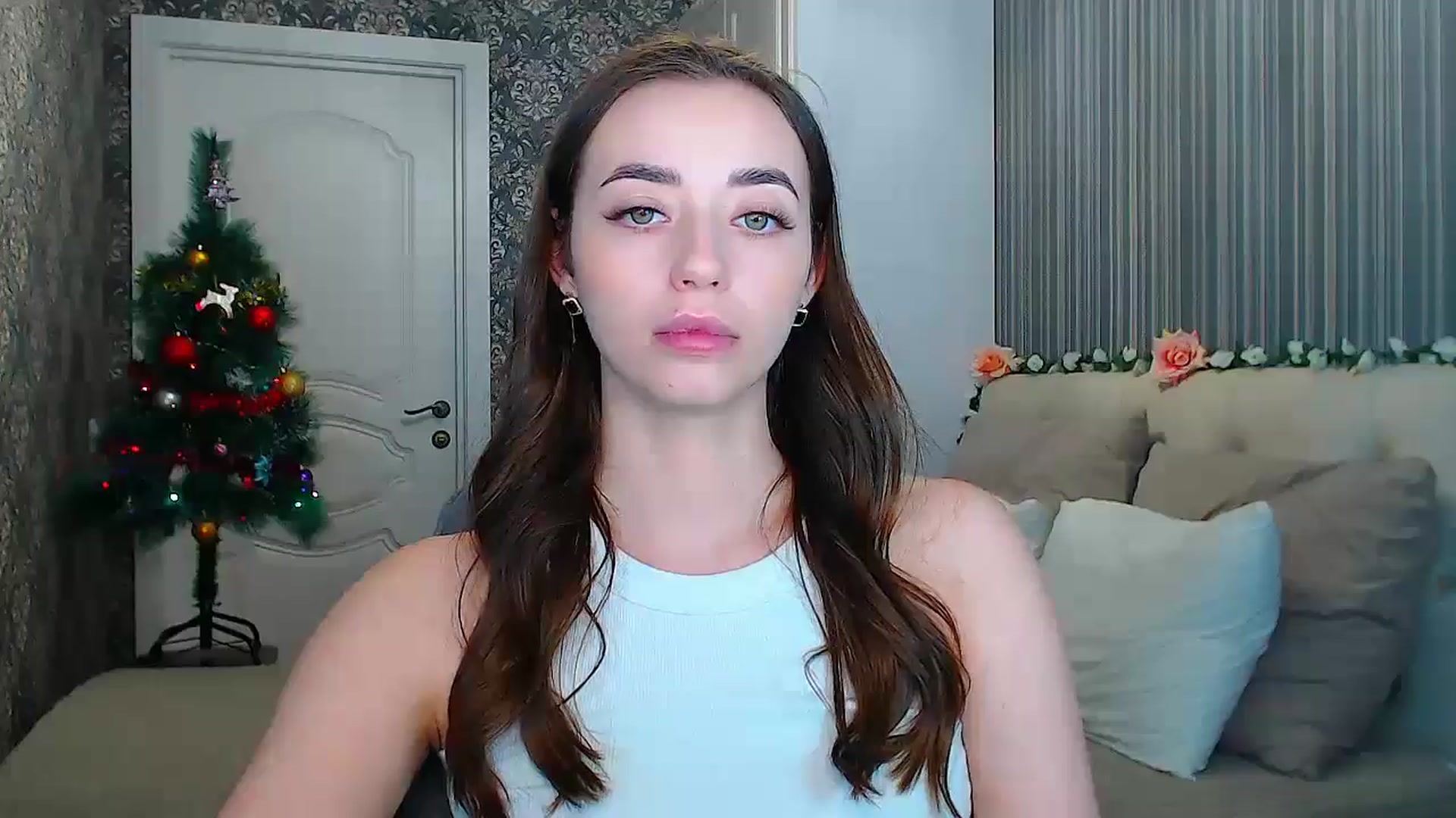Gallery image thumbnail from EmeraldLilyyy's myfreecams stream on, 12/23/2024, 16:48 image 9 of 20