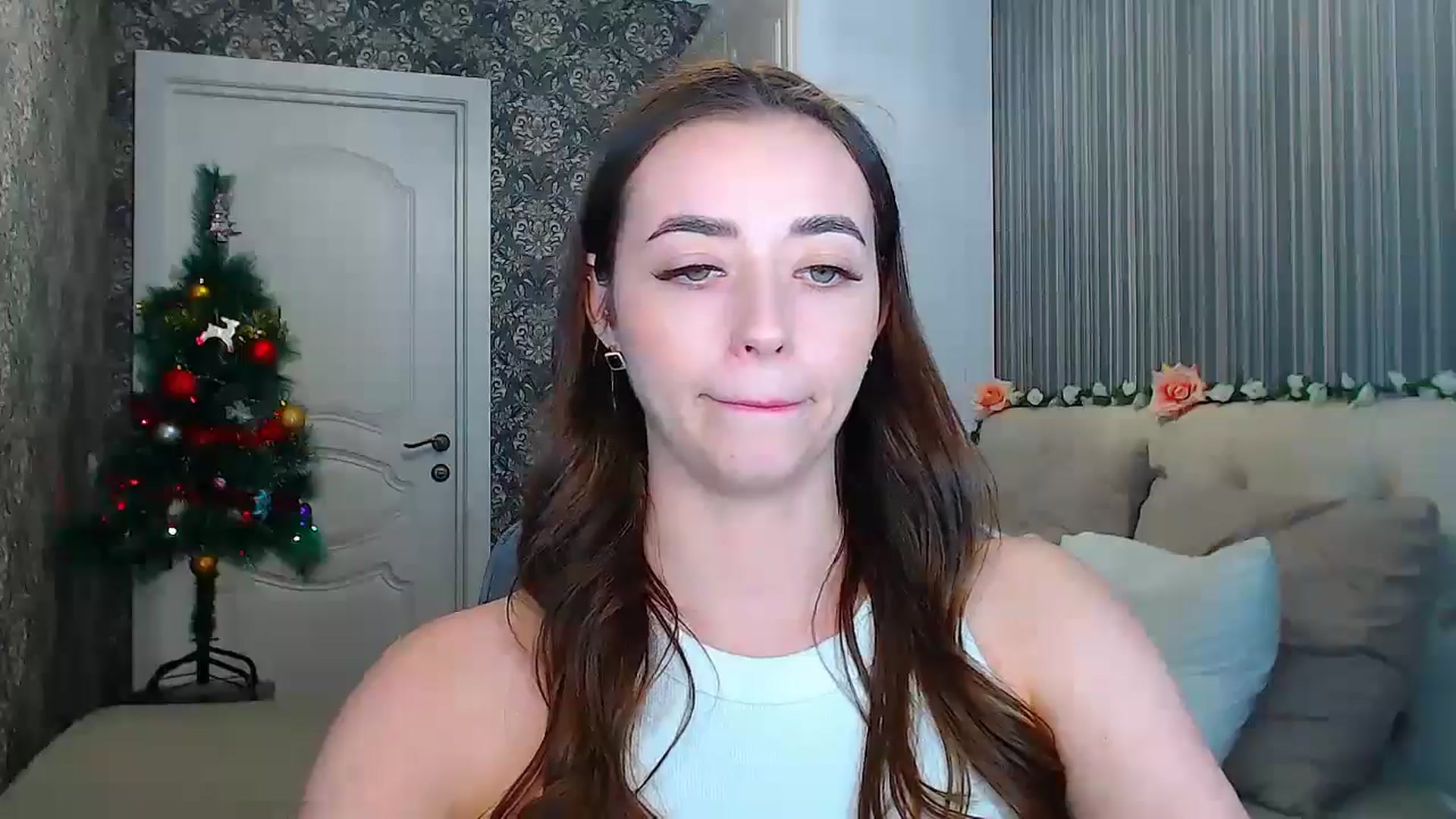 Gallery image thumbnail from EmeraldLilyyy's myfreecams stream on, 12/23/2024, 17:24 image 12 of 20