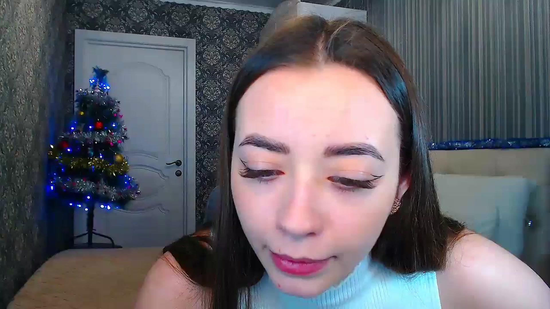 Gallery image thumbnail from EmeraldLilyyy's myfreecams stream on, 12/24/2024, 18:52 image 6 of 20