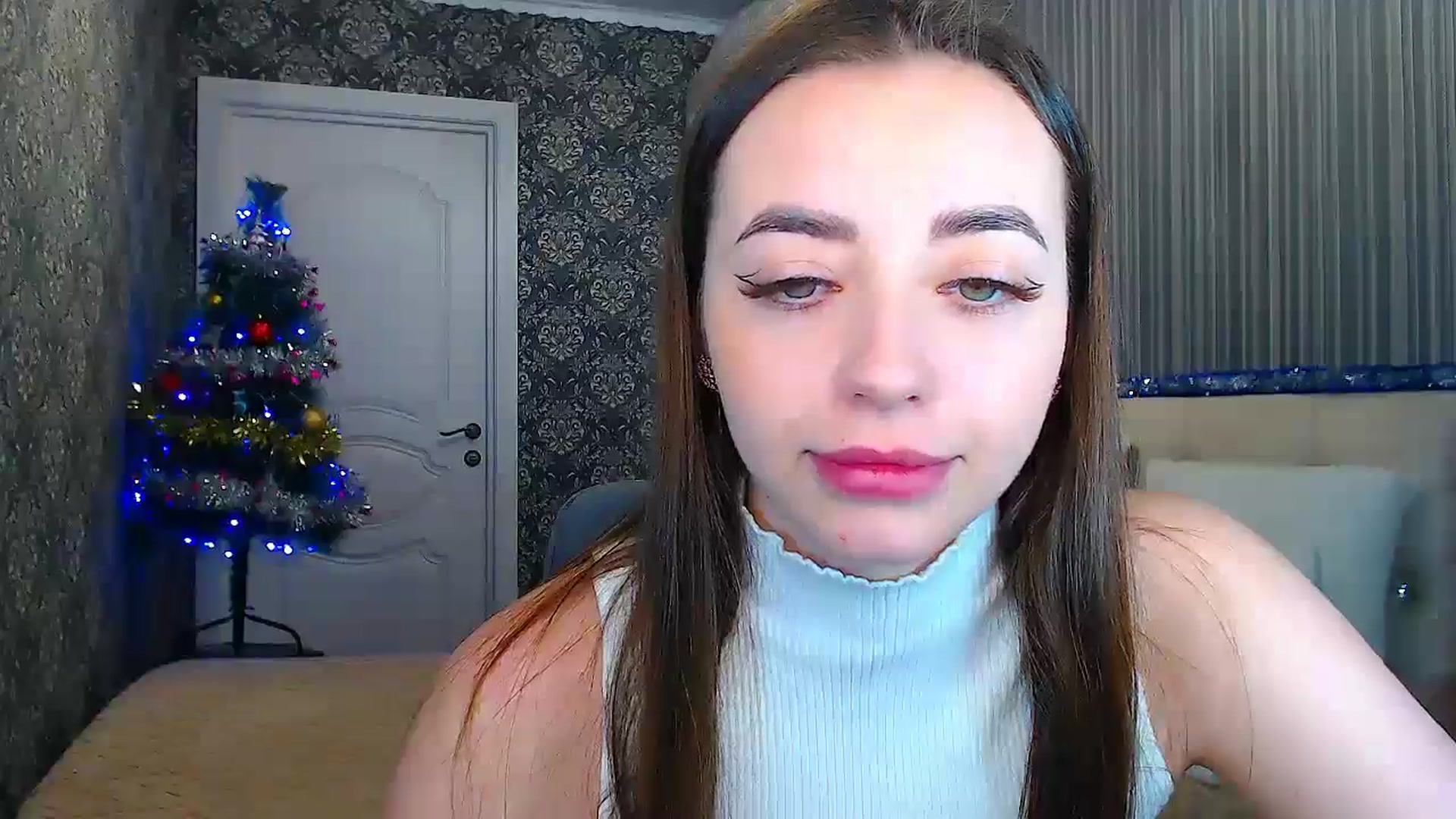Gallery image thumbnail from EmeraldLilyyy's myfreecams stream on, 12/24/2024, 18:52 image 11 of 20