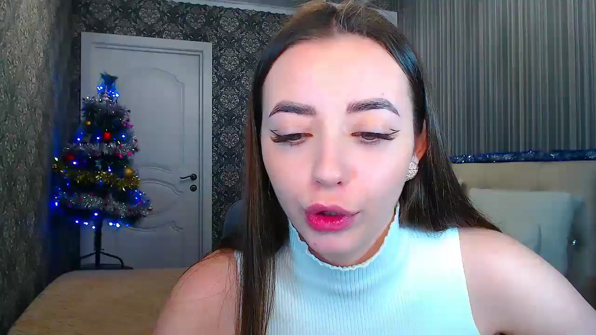 Gallery image thumbnail from EmeraldLilyyy's myfreecams stream on, 12/24/2024, 18:52 image 4 of 20