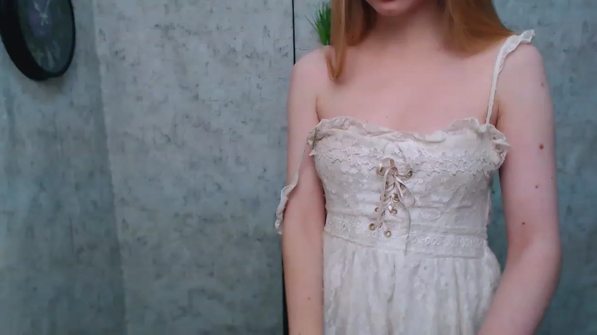 Gallery image thumbnail from EmiBoom_'s myfreecams stream on, 11/25/2022, 21:05 image 14 of 20