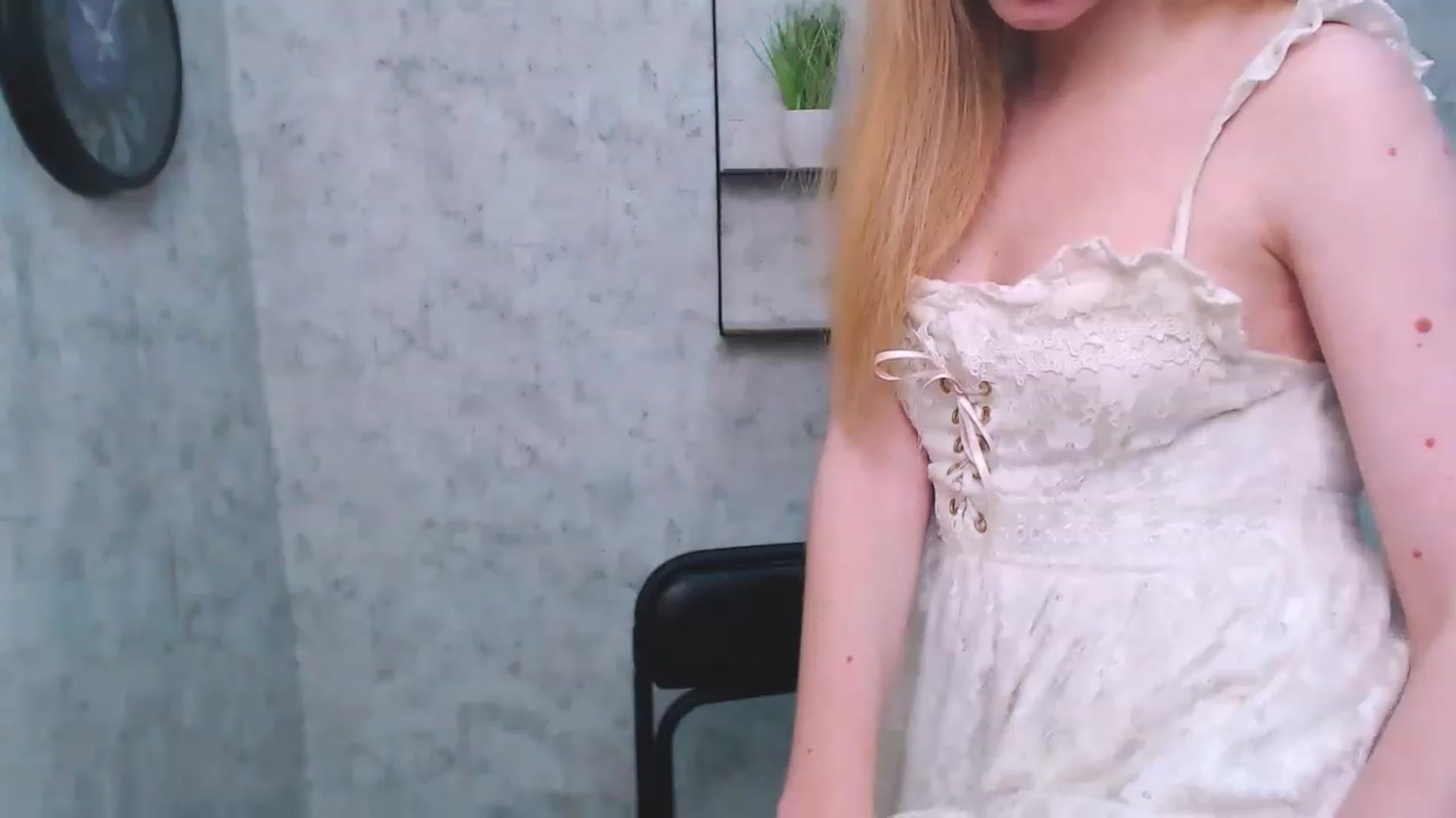 Gallery image thumbnail from EmiBoom_'s myfreecams stream on, 11/25/2022, 22:58 image 9 of 20