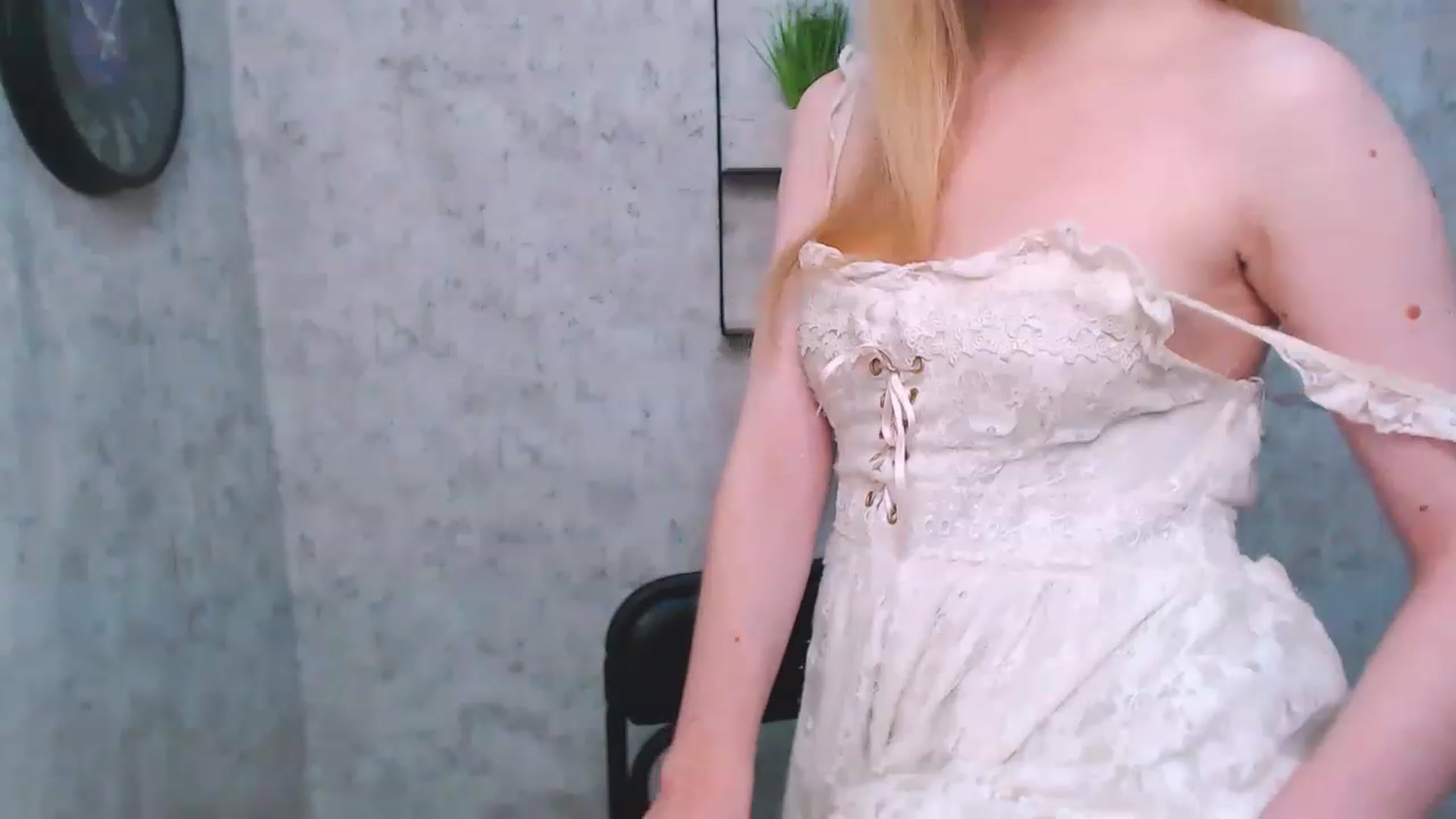 Gallery image thumbnail from EmiBoom_'s myfreecams stream on, 11/25/2022, 22:58 image 5 of 20