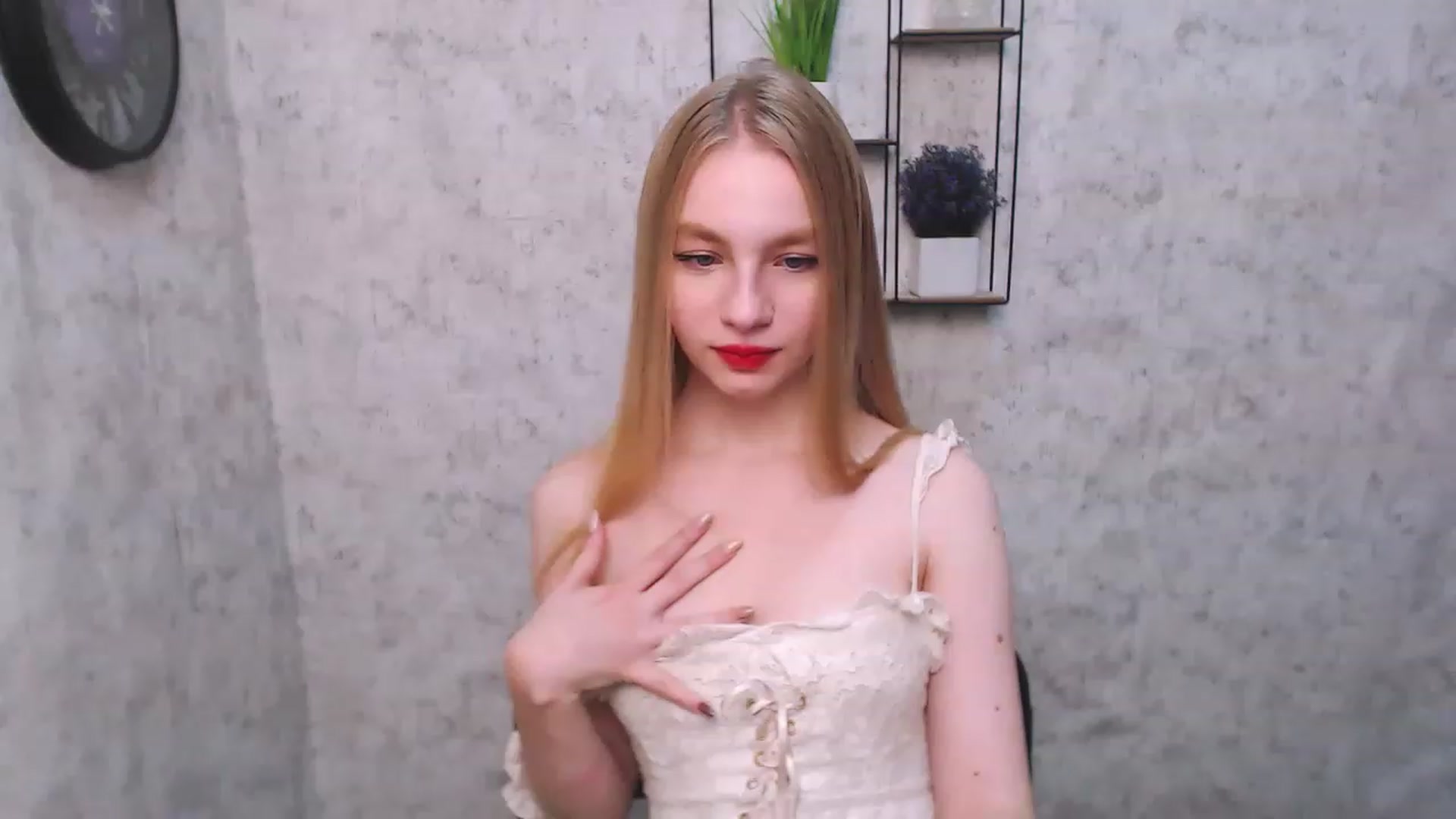 Gallery image thumbnail from EmiBoom_'s myfreecams stream on, 11/26/2022, 24:00 image 9 of 20