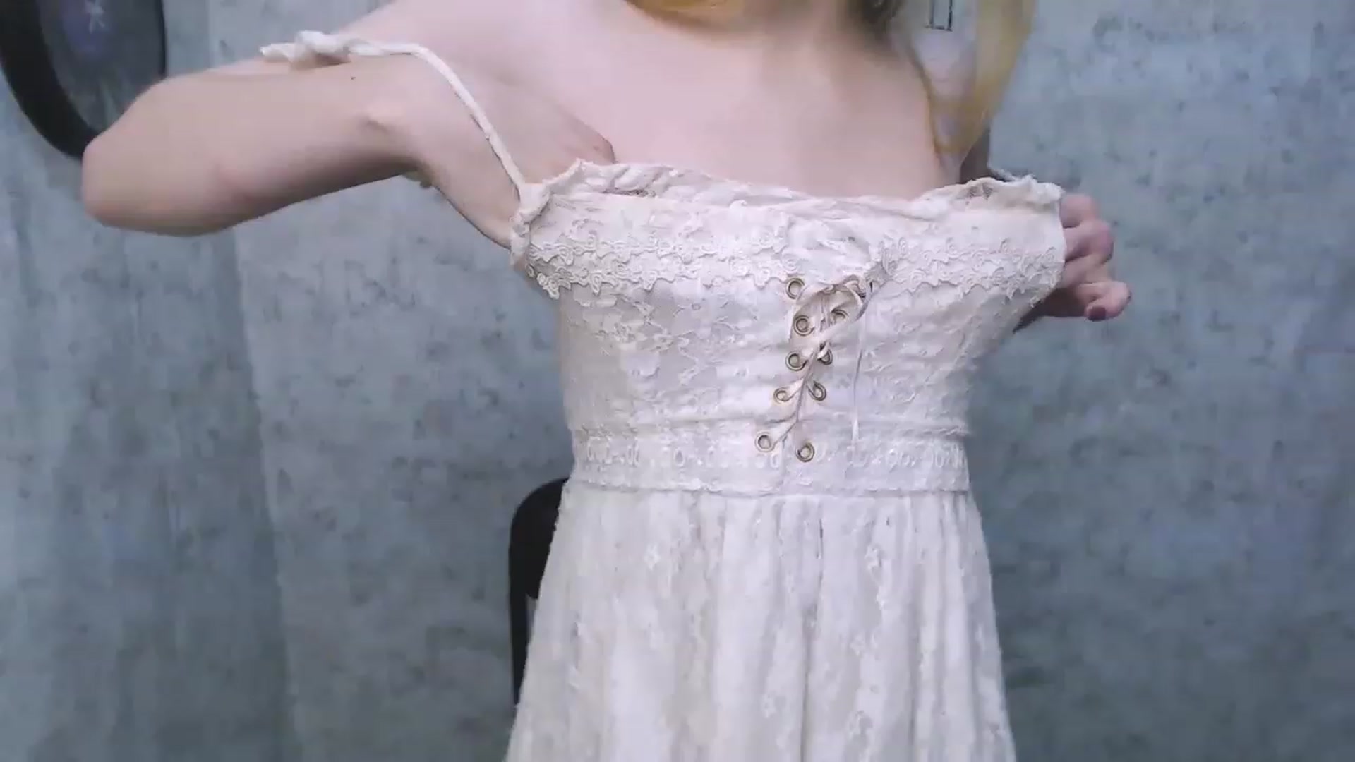 Gallery image thumbnail from EmiBoom_'s myfreecams stream on, 11/26/2022, 24:00 image 16 of 20