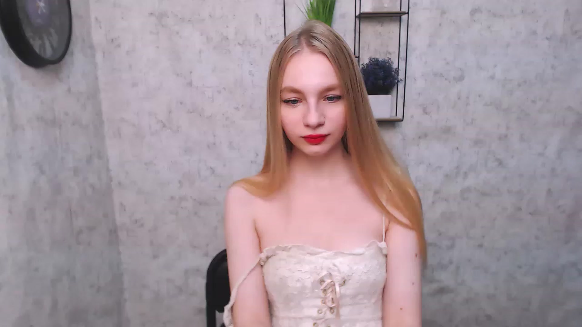 Gallery image thumbnail from EmiBoom_'s myfreecams stream on, 11/26/2022, 24:00 image 6 of 20