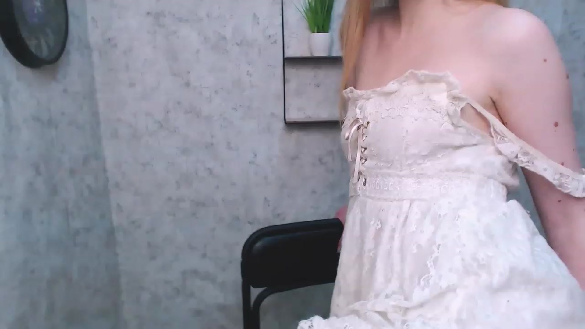 Gallery image thumbnail from EmiBoom_'s myfreecams stream on, 11/26/2022, 01:28 image 18 of 20