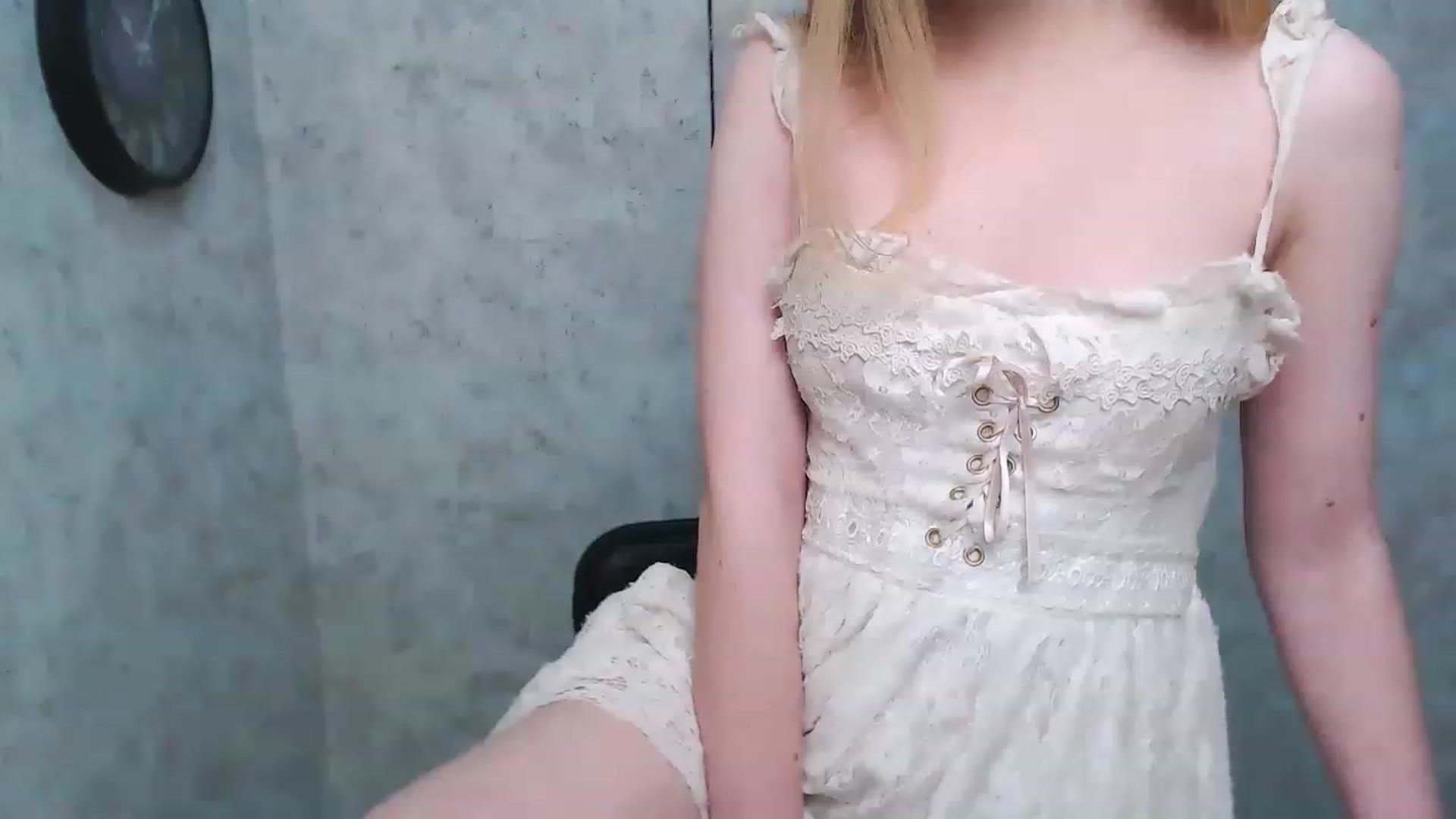 Gallery image thumbnail from EmiBoom_'s myfreecams stream on, 11/26/2022, 19:35 image 13 of 20