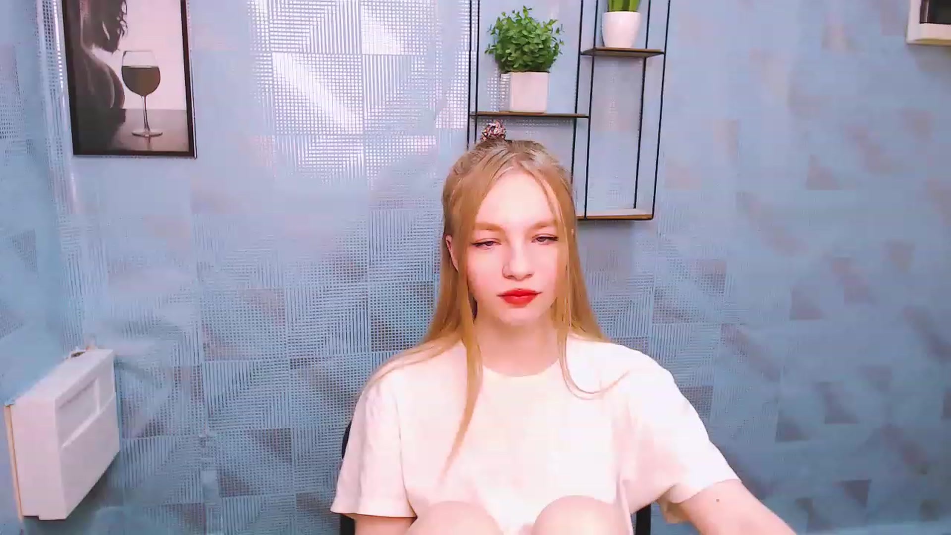 Gallery image thumbnail from EmiBoom_'s myfreecams stream on, 11/27/2022, 20:02 image 19 of 20
