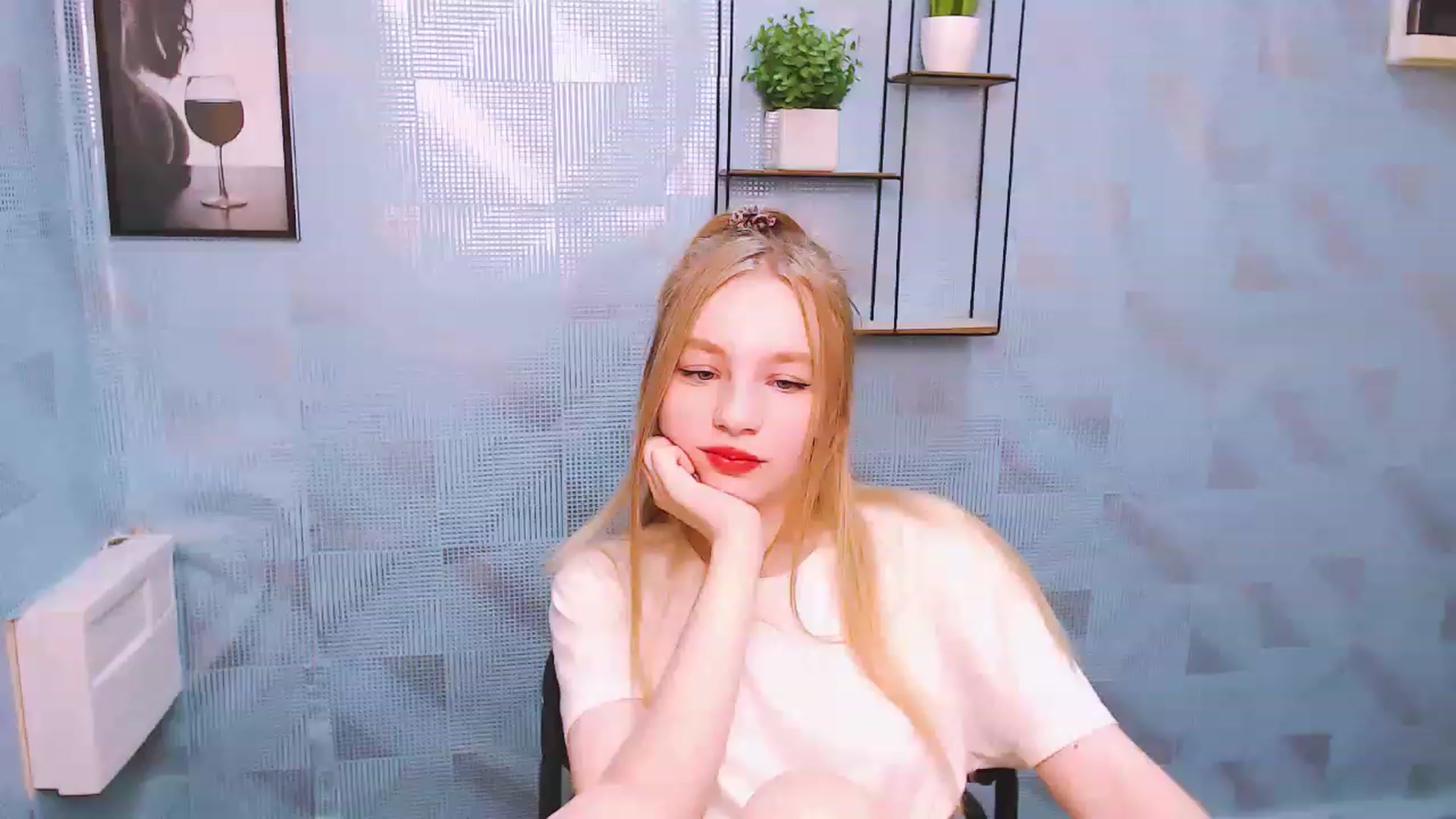 Gallery image thumbnail from EmiBoom_'s myfreecams stream on, 11/27/2022, 21:35 image 1 of 20