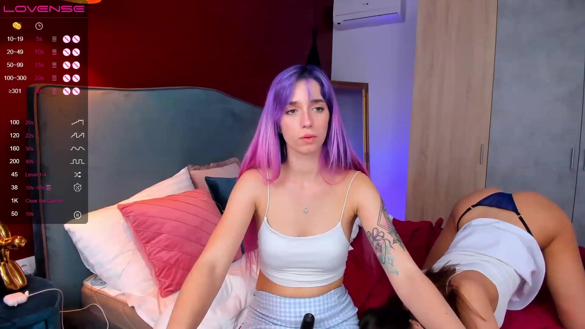 Gallery image thumbnail from EmiClark's myfreecams stream on, 03/03/2023, 20:00 image 5 of 20