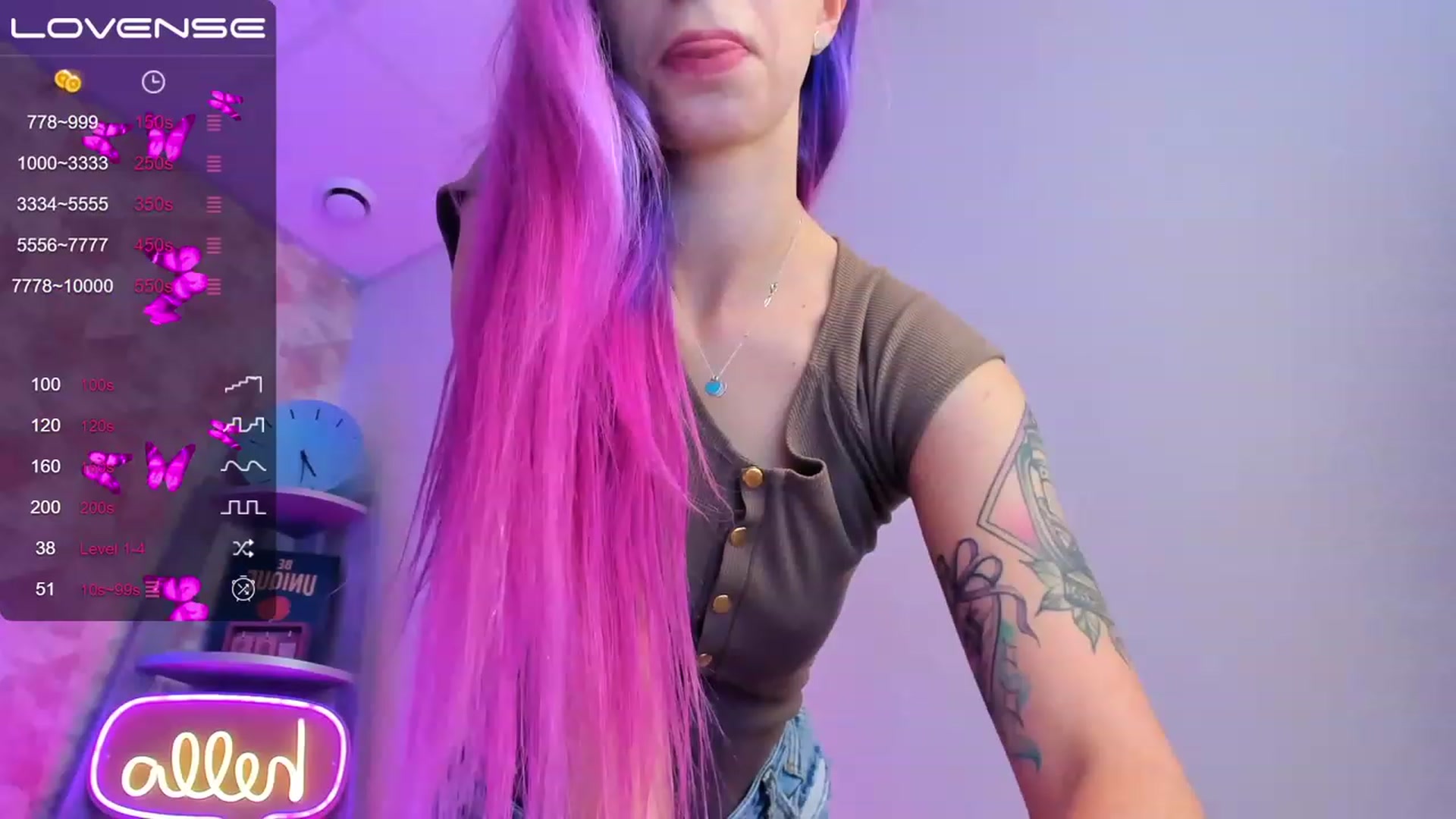 Gallery image thumbnail from EmiClark's myfreecams stream on, 03/05/2023, 17:38 image 4 of 20