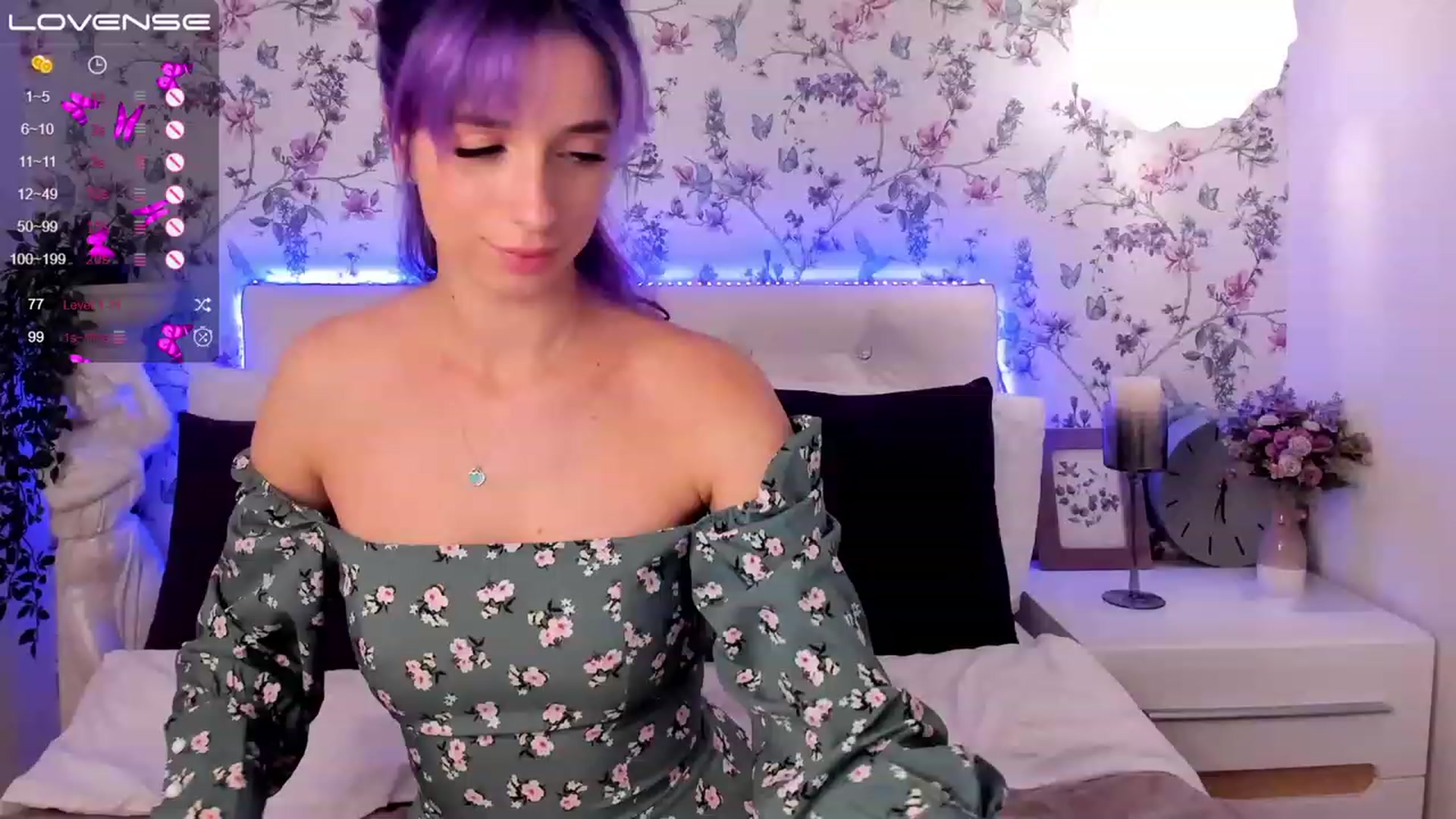 Gallery image thumbnail from EmiClark's myfreecams stream on, 03/07/2023, 19:02 image 15 of 20