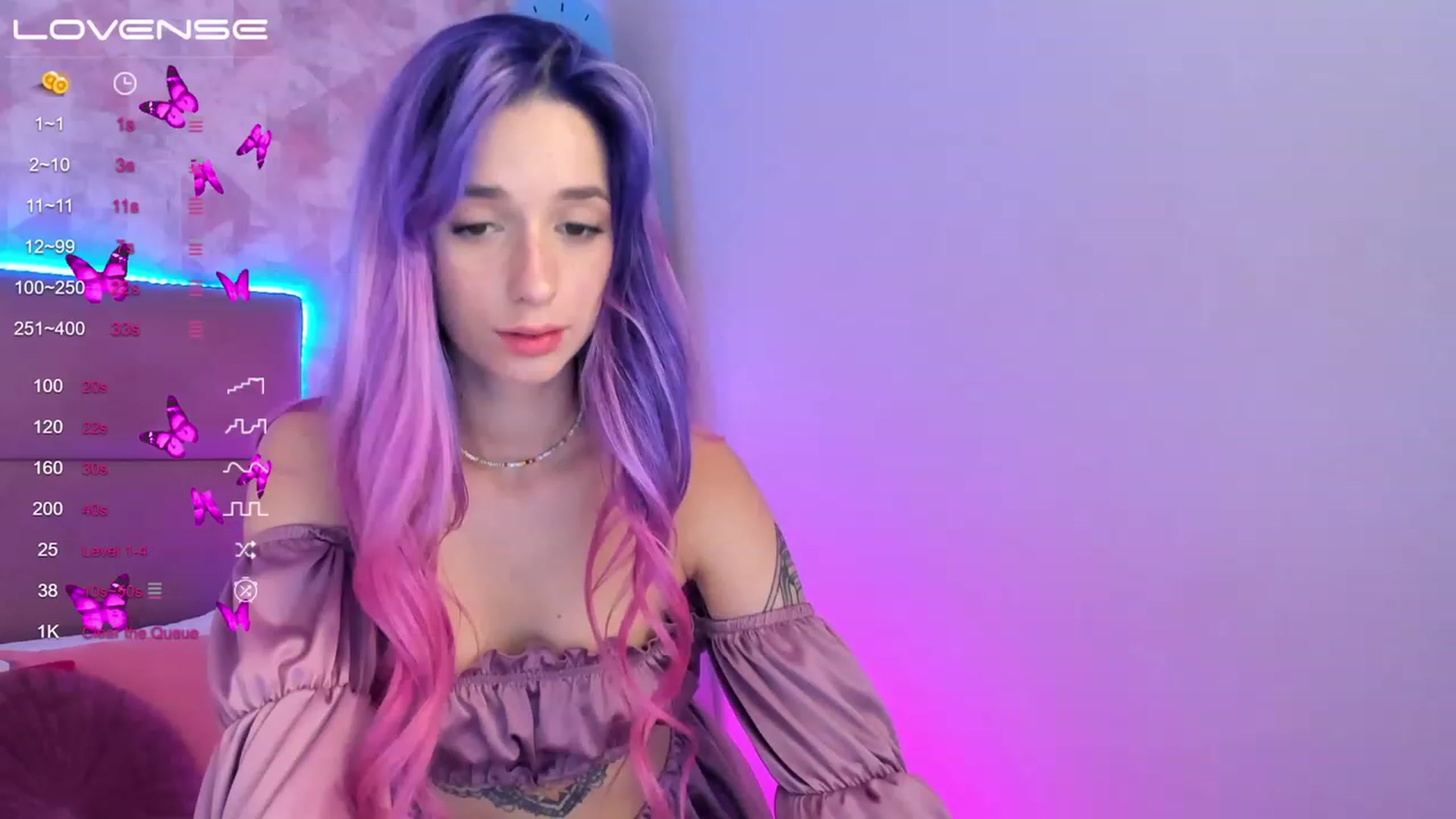 Gallery image thumbnail from EmiClark's myfreecams stream on, 03/08/2023, 15:52 image 10 of 20