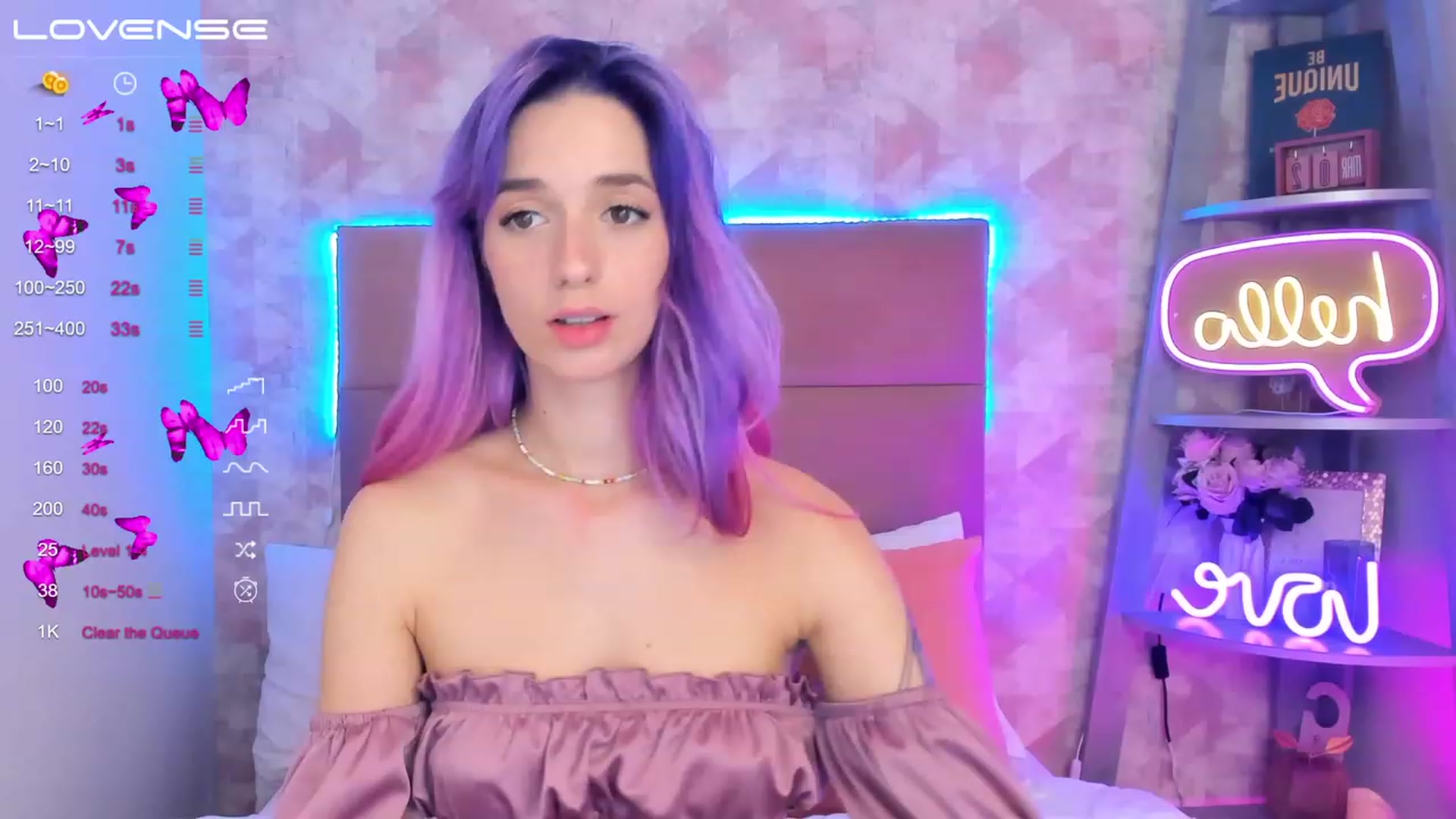 Gallery image thumbnail from EmiClark's myfreecams stream on, 03/08/2023, 15:52 image 19 of 20