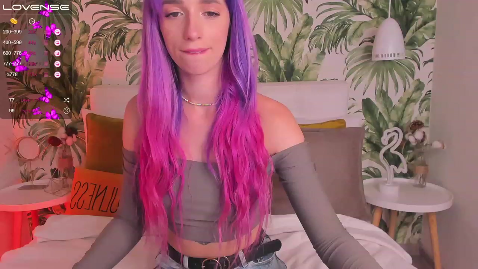 Gallery image thumbnail from EmiClark's myfreecams stream on, 03/09/2023, 08:29 image 19 of 20