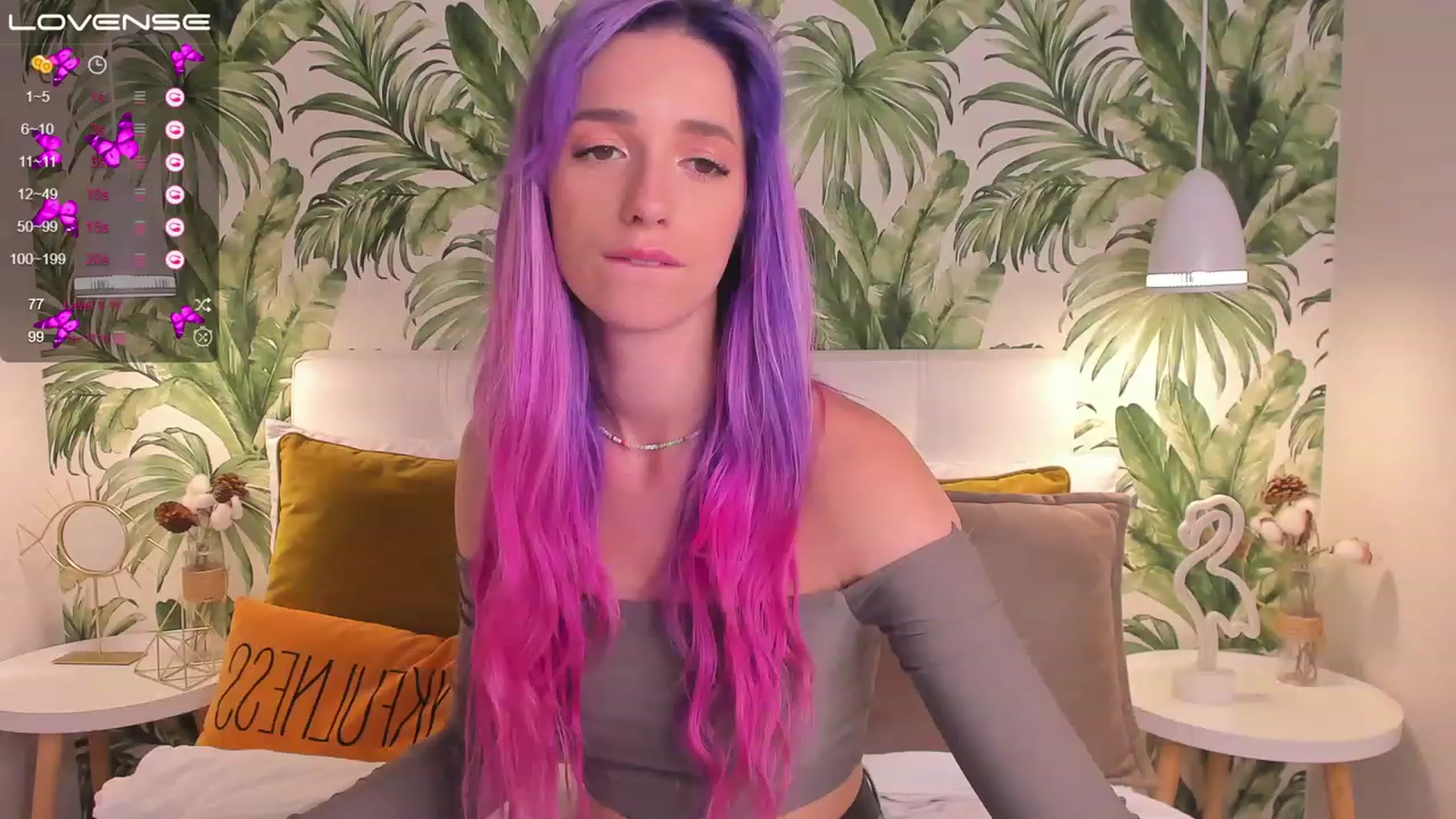 Gallery image thumbnail from EmiClark's myfreecams stream on, 03/09/2023, 08:29 image 7 of 20