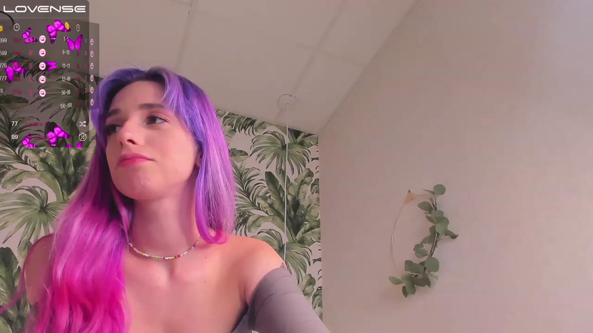 Gallery image thumbnail from EmiClark's myfreecams stream on, 03/09/2023, 10:41 image 3 of 20