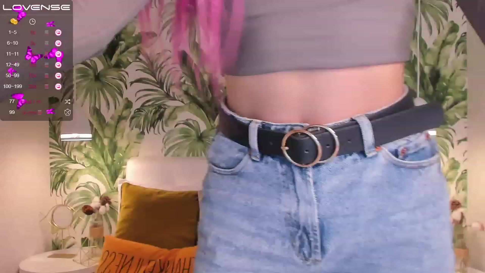 Gallery image thumbnail from EmiClark's myfreecams stream on, 03/09/2023, 10:41 image 20 of 20