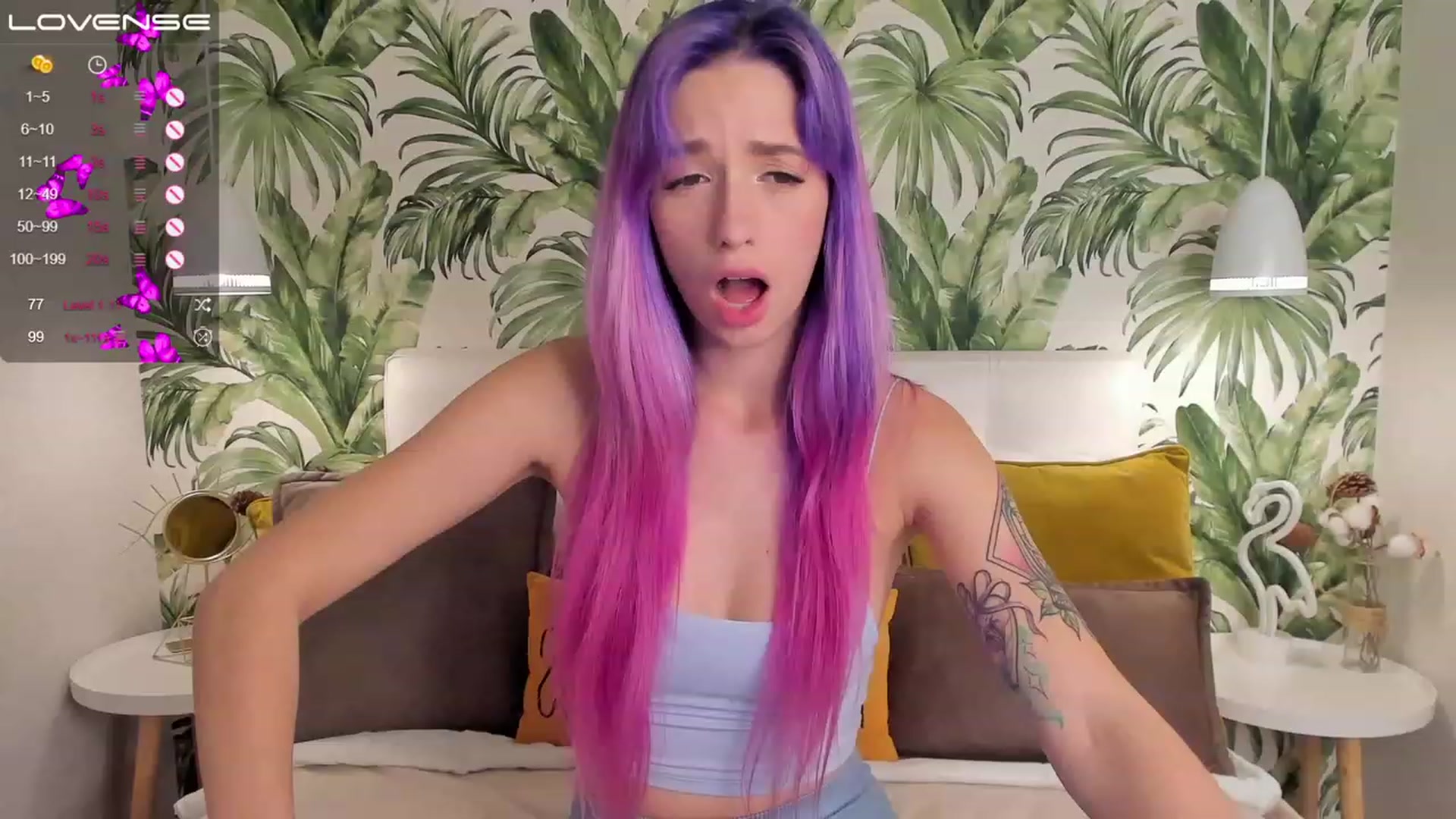 Gallery image thumbnail from EmiClark's myfreecams stream on, 03/10/2023, 12:39 image 18 of 20