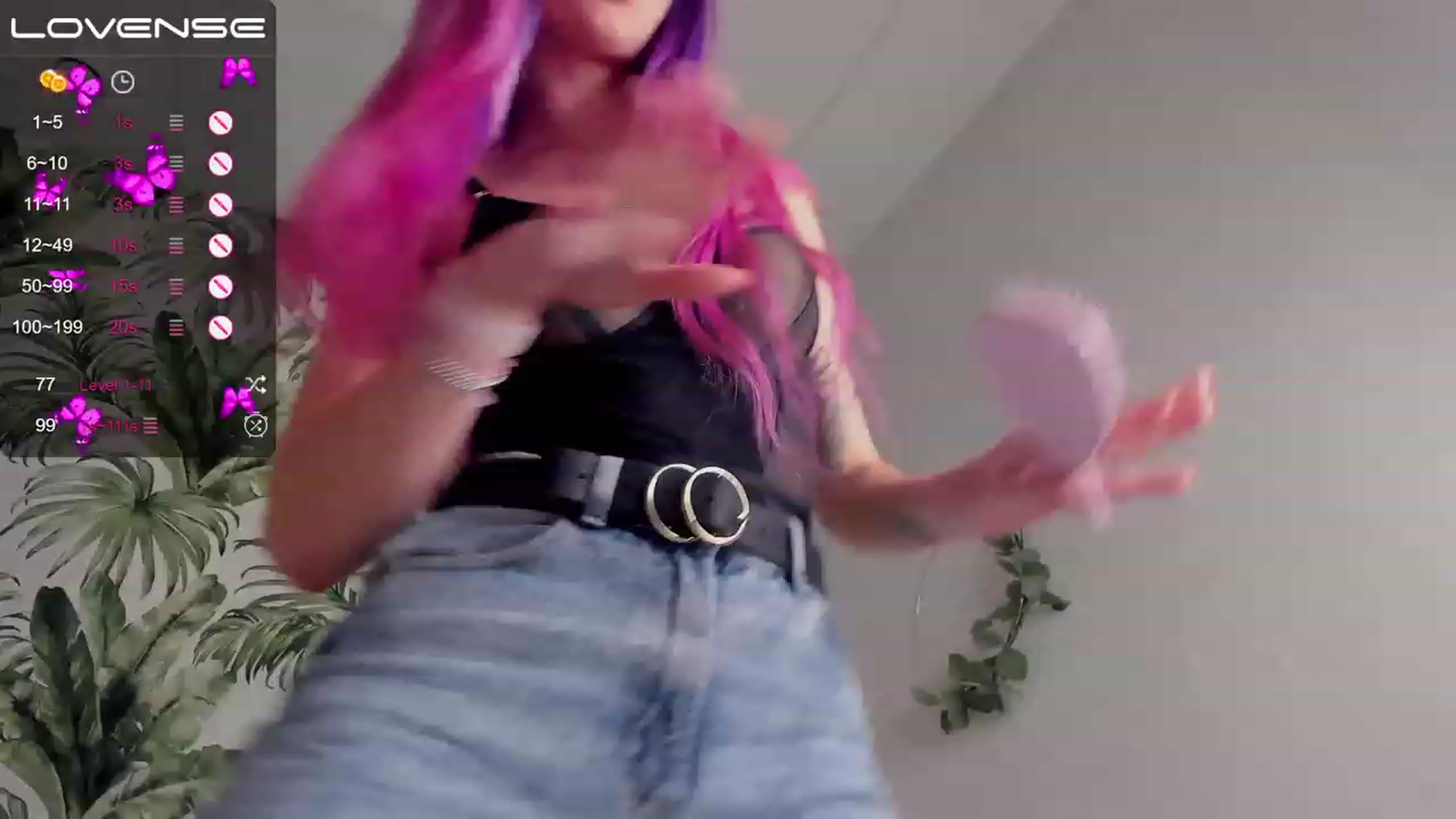 Gallery image thumbnail from EmiClark's myfreecams stream on, 03/12/2023, 15:04 image 4 of 20