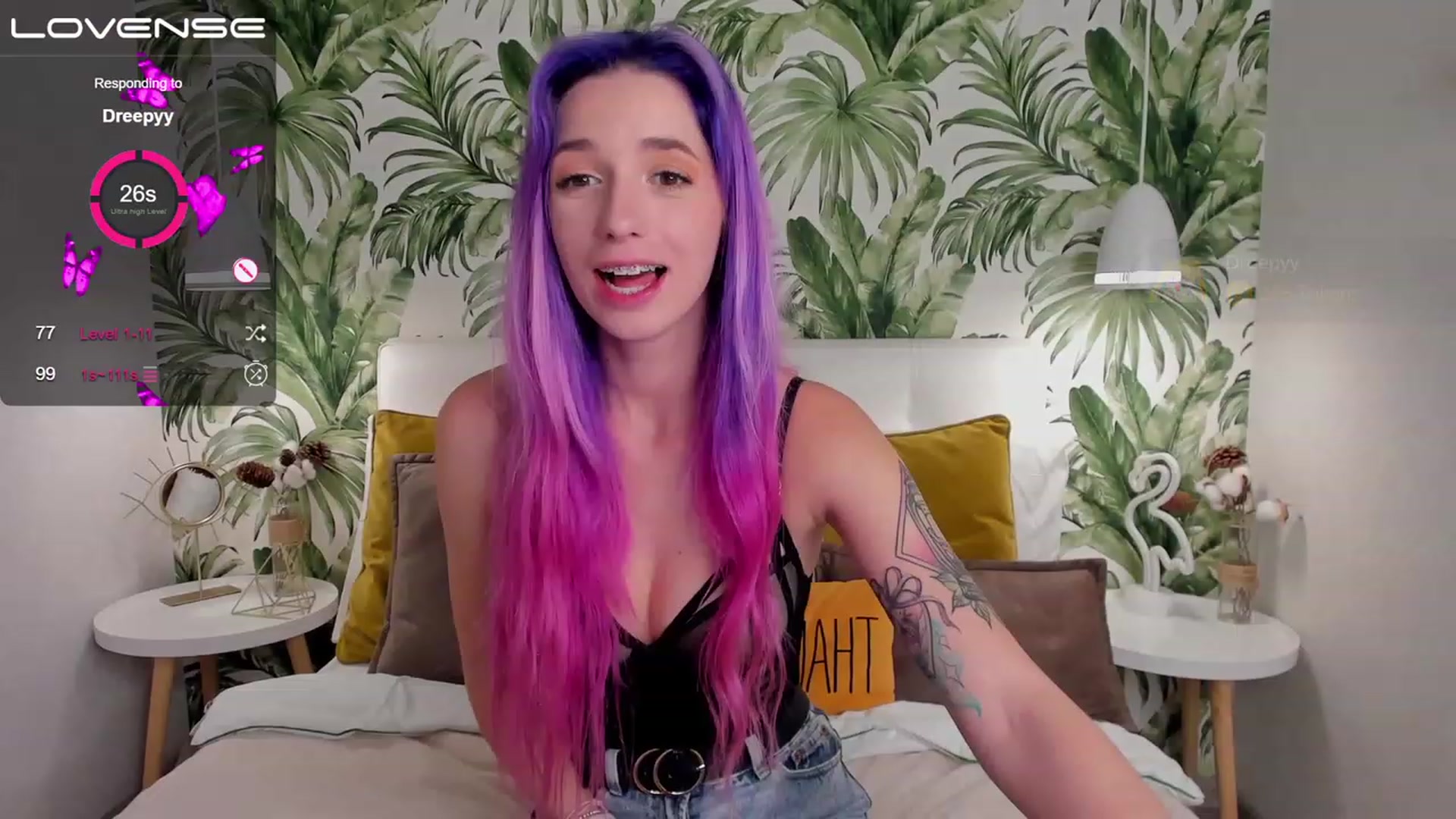 Gallery image thumbnail from EmiClark's myfreecams stream on, 03/12/2023, 15:04 image 9 of 20