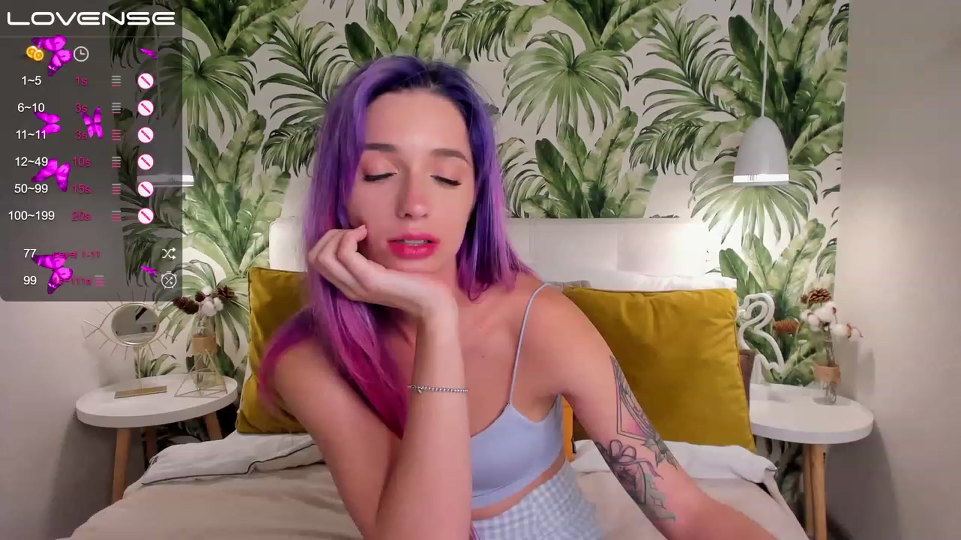Gallery image thumbnail from EmiClark's myfreecams stream on, 03/14/2023, 17:51 image 2 of 20