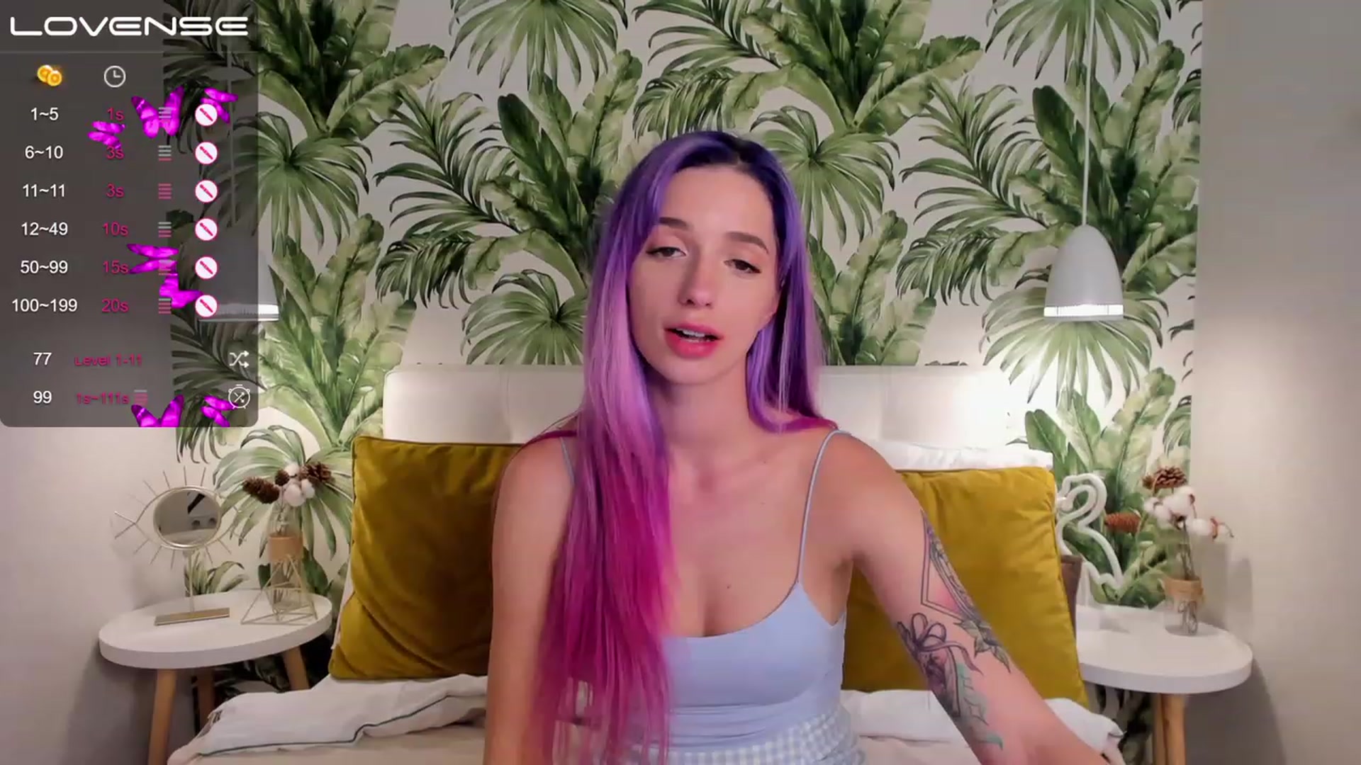 Gallery image thumbnail from EmiClark's myfreecams stream on, 03/14/2023, 17:51 image 14 of 20