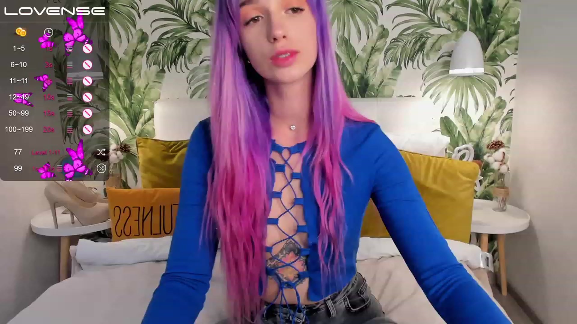 Gallery image thumbnail from EmiClark's myfreecams stream on, 03/15/2023, 15:10 image 5 of 20