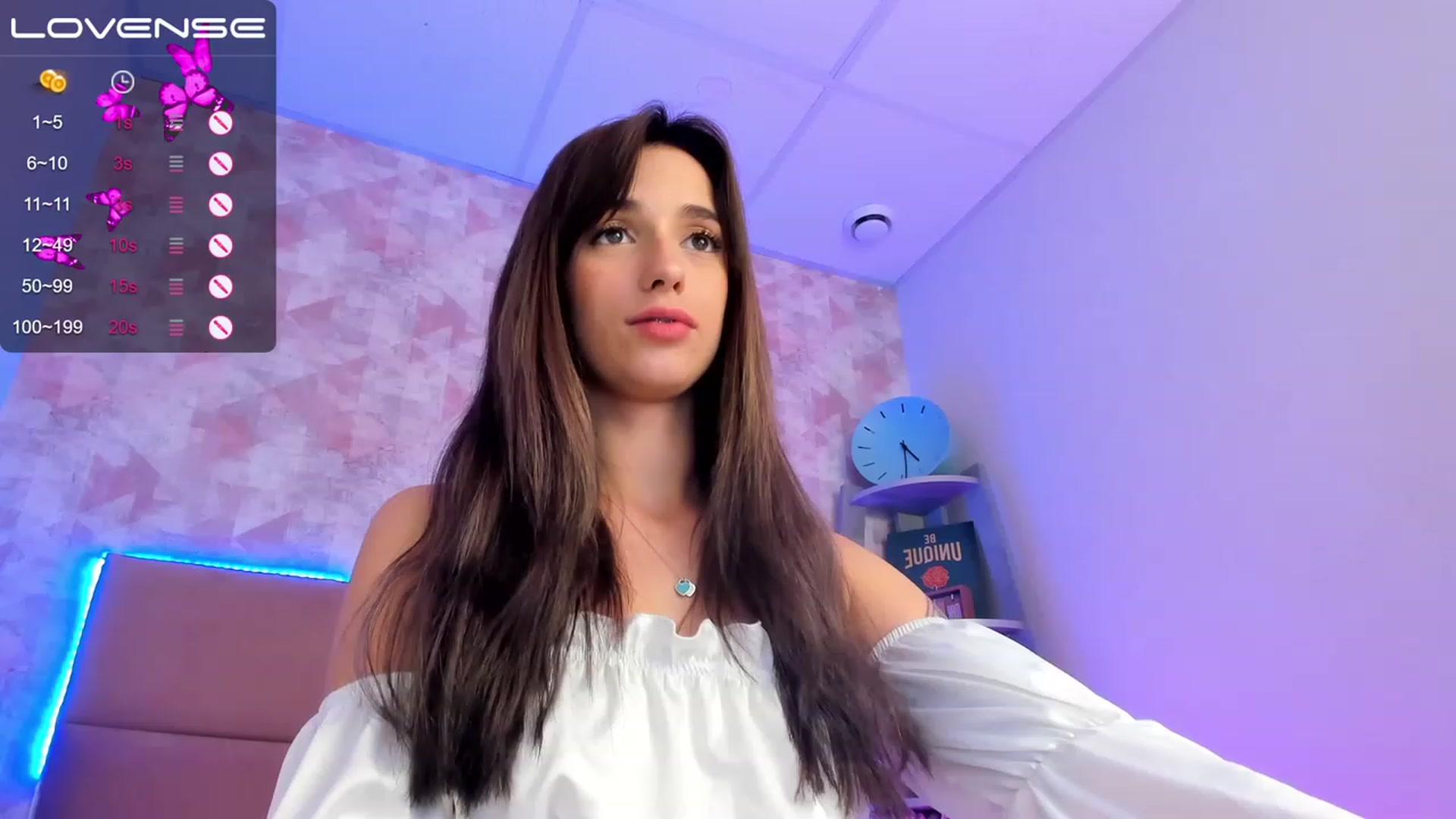 Gallery image thumbnail from EmiClark's myfreecams stream on, 03/18/2023, 15:13 image 8 of 20