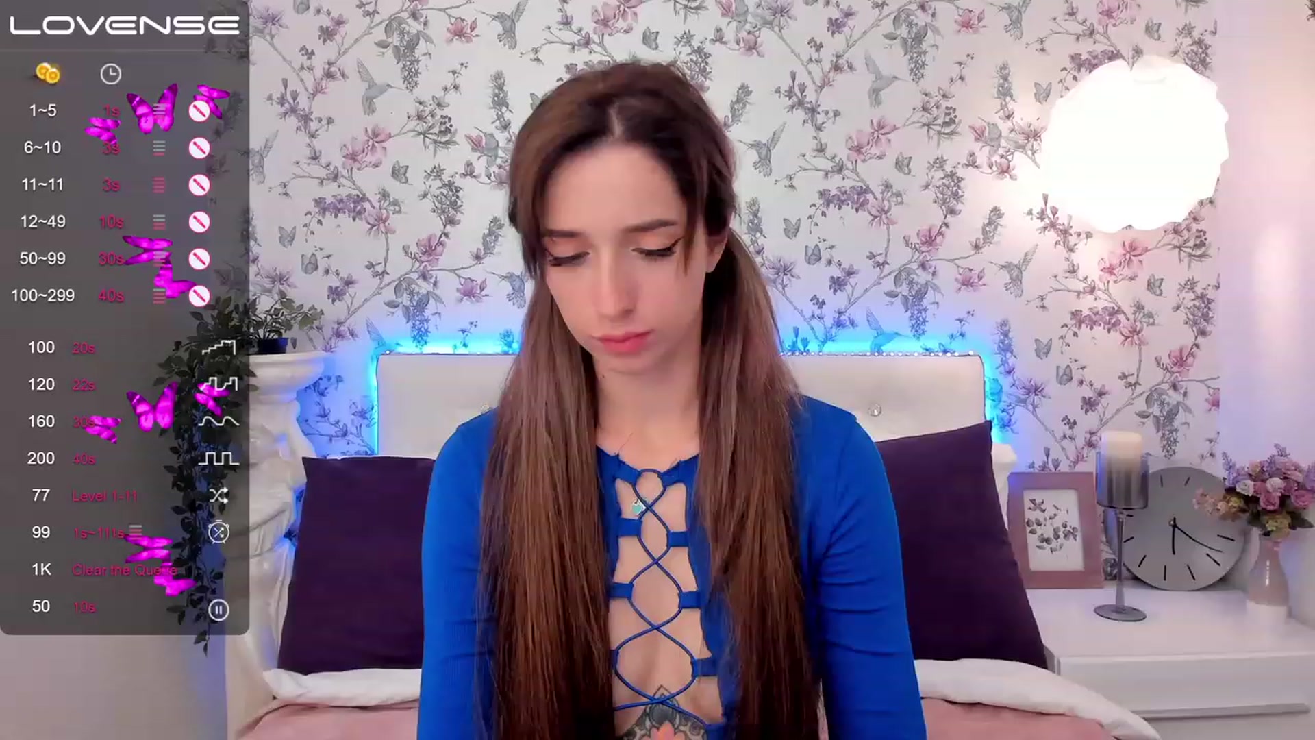 Gallery image thumbnail from EmiClark's myfreecams stream on, 03/24/2023, 18:20 image 6 of 20