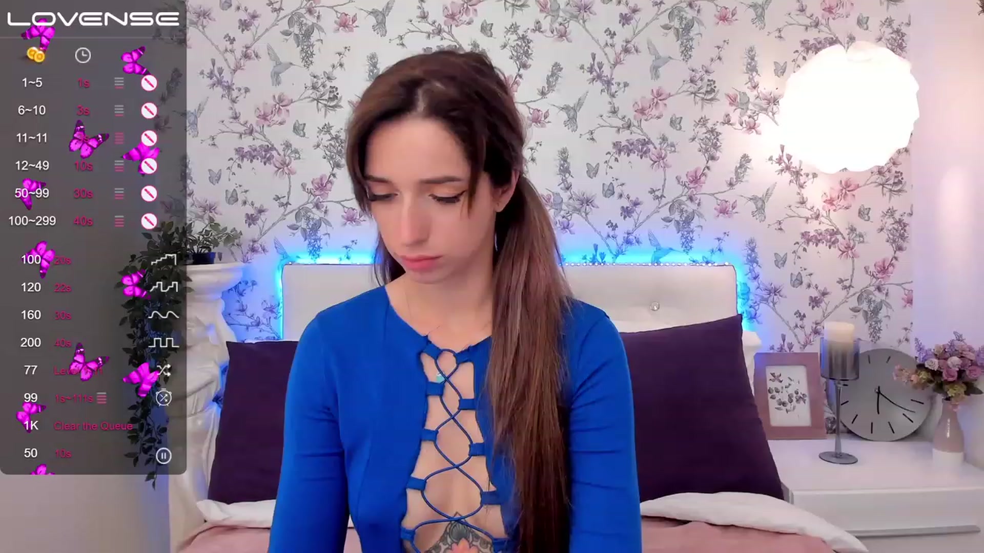 Gallery image thumbnail from EmiClark's myfreecams stream on, 03/24/2023, 18:20 image 8 of 20