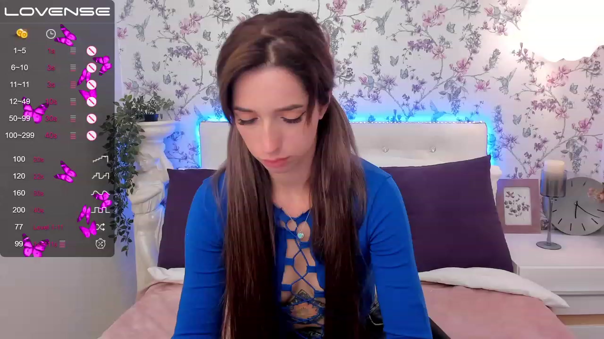 Gallery image thumbnail from EmiClark's myfreecams stream on, 03/24/2023, 19:52 image 18 of 20