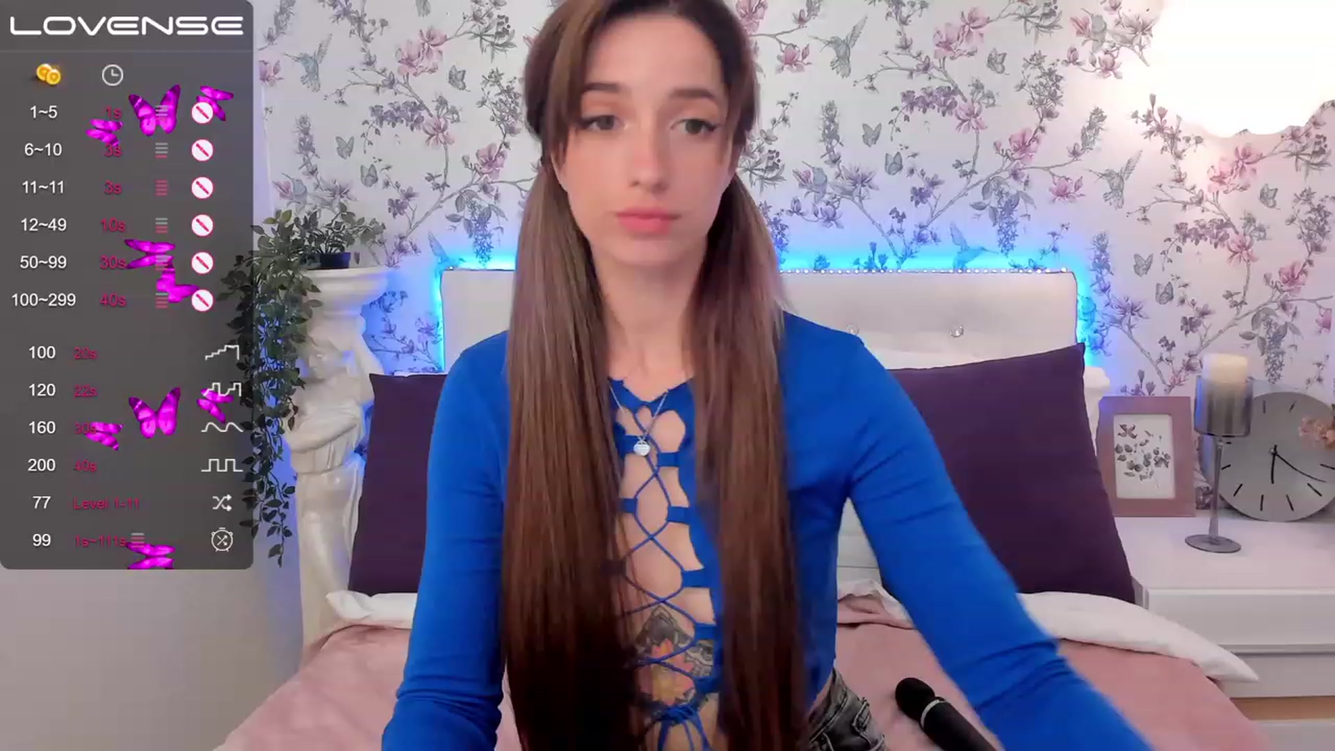 Gallery image thumbnail from EmiClark's myfreecams stream on, 03/24/2023, 19:52 image 4 of 20