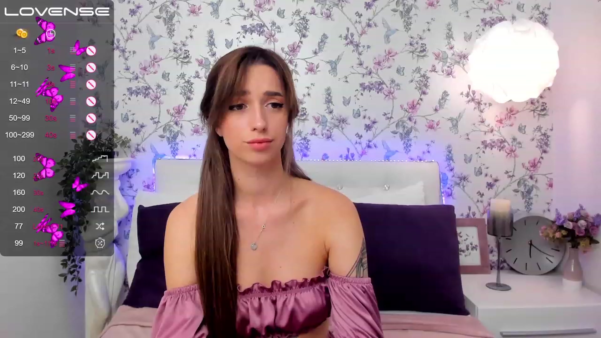 Gallery image thumbnail from EmiClark's myfreecams stream on, 03/28/2023, 13:50 image 5 of 20
