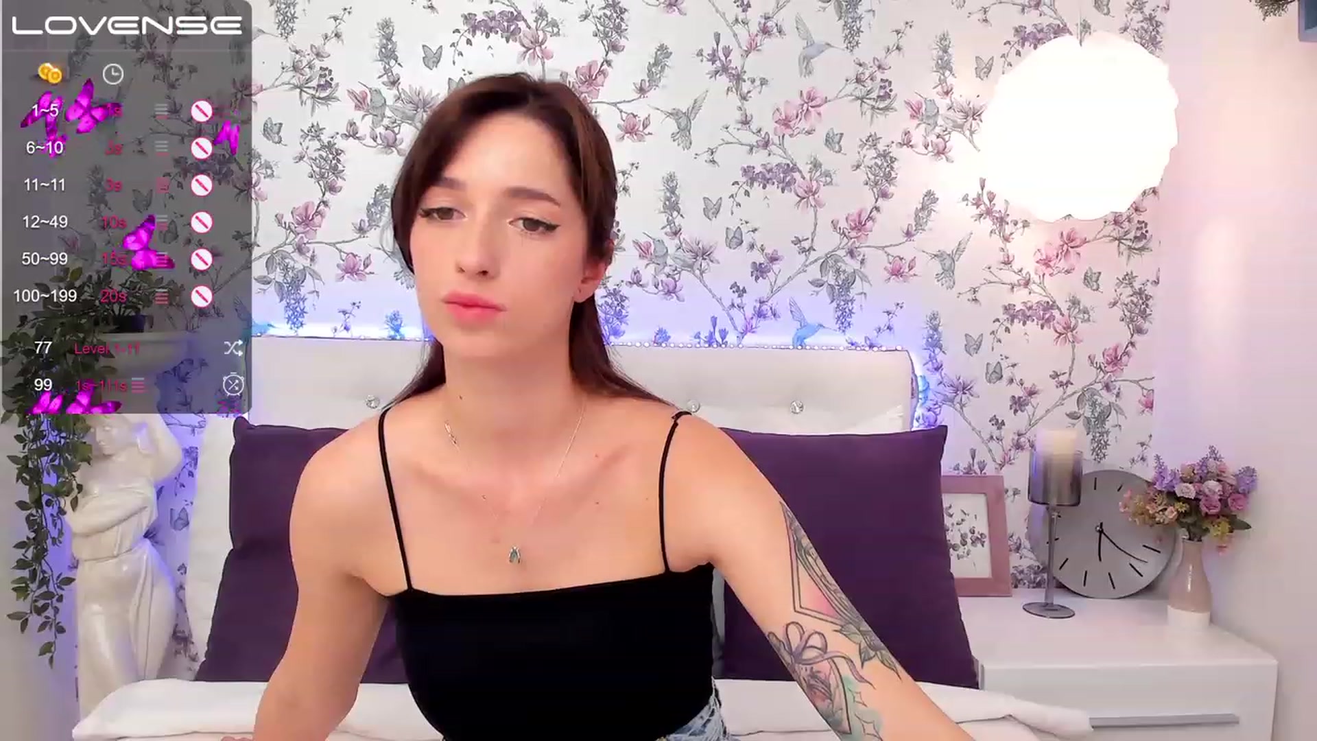 Gallery image thumbnail from EmiClark's myfreecams stream on, 03/31/2023, 08:38 image 14 of 20